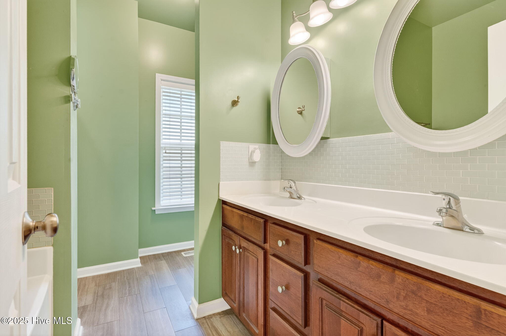 334 Victor Court Property Photo 24