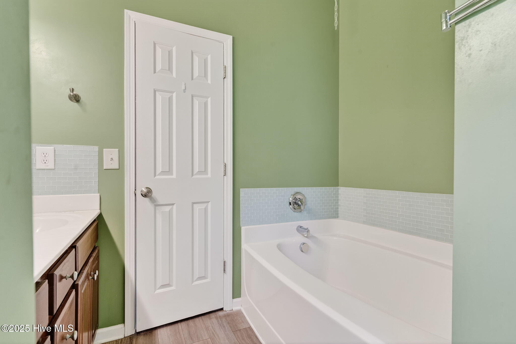 334 Victor Court Property Photo 25