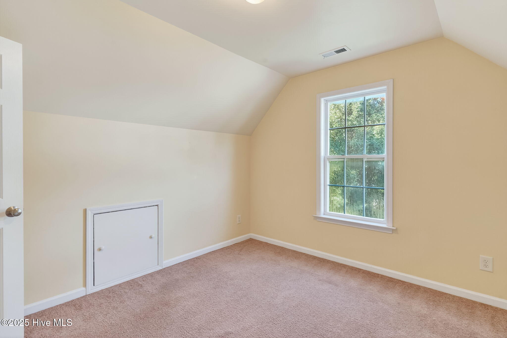 334 Victor Court Property Photo 29