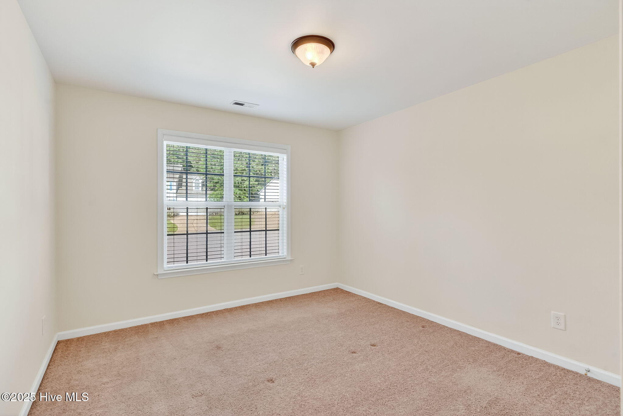 334 Victor Court Property Photo 32