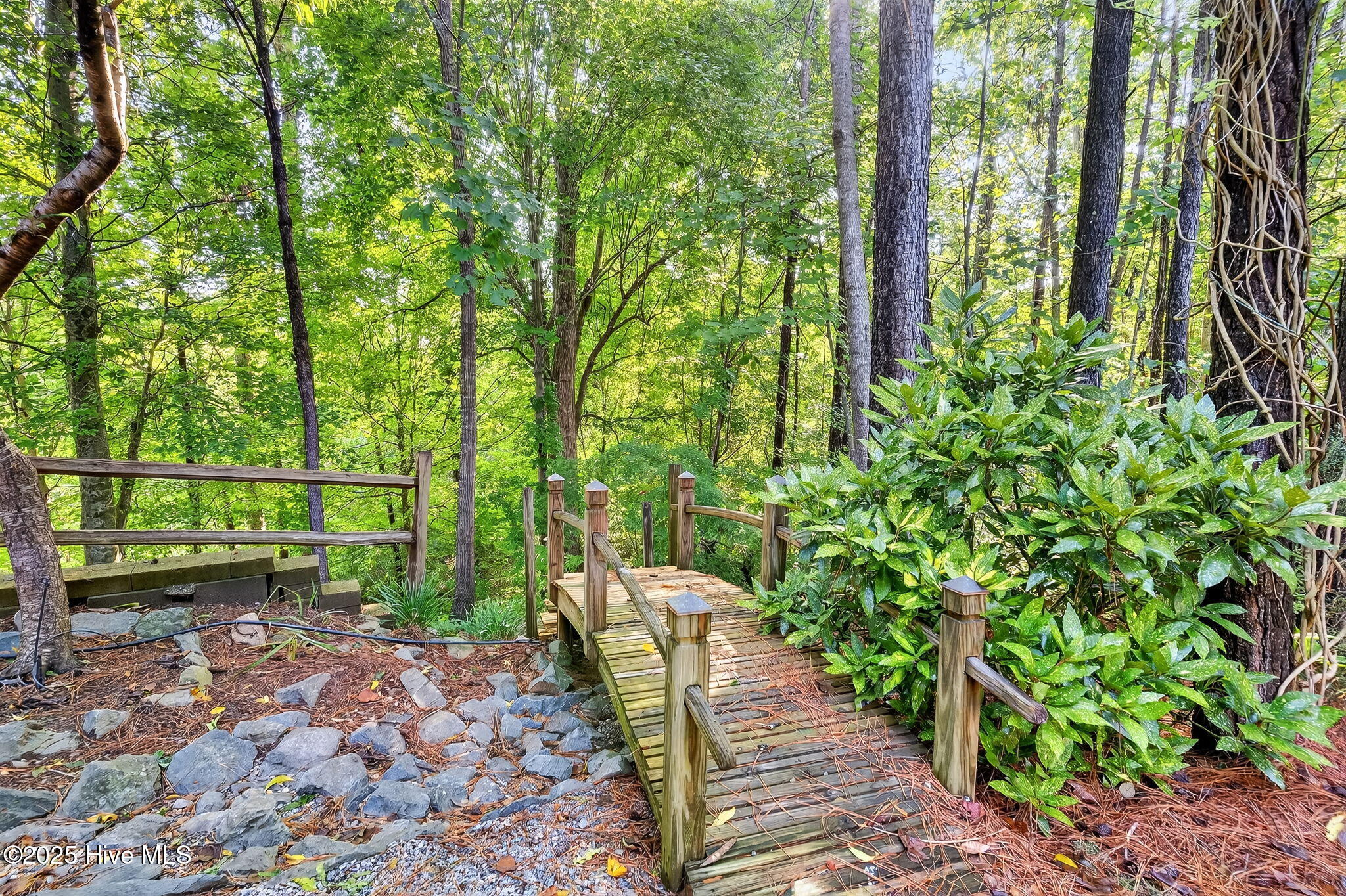 334 Victor Court Property Photo 42