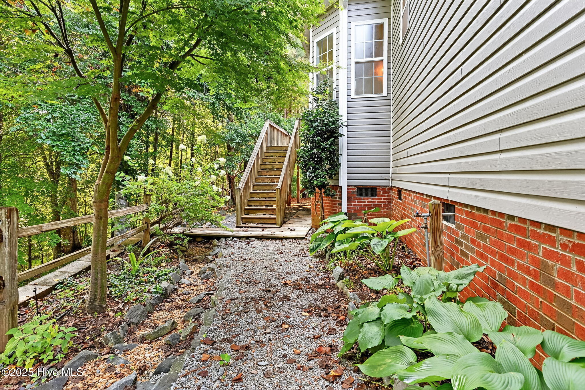 334 Victor Court Property Photo 43