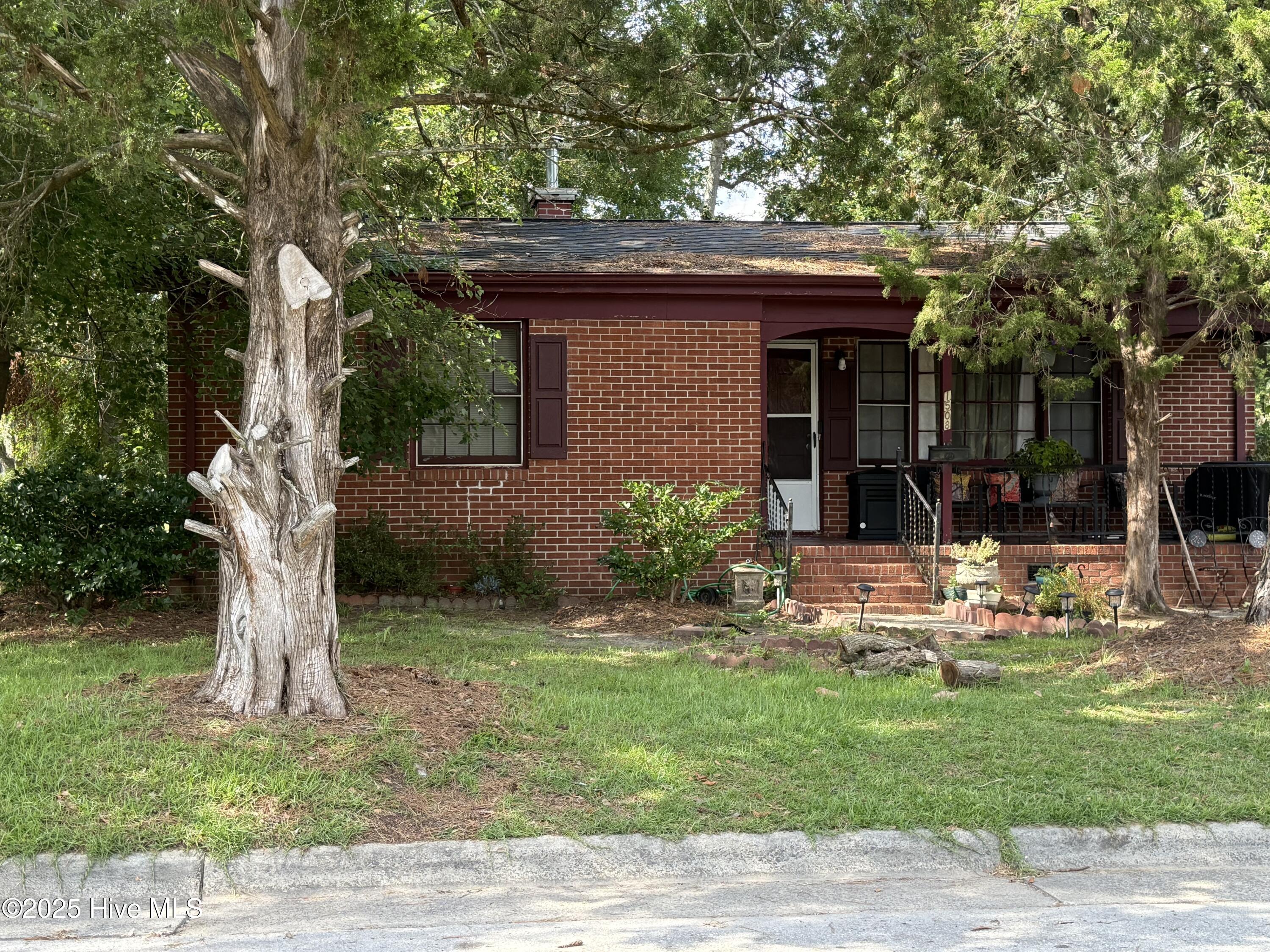 1508 Beaufort Street Property Photo 1