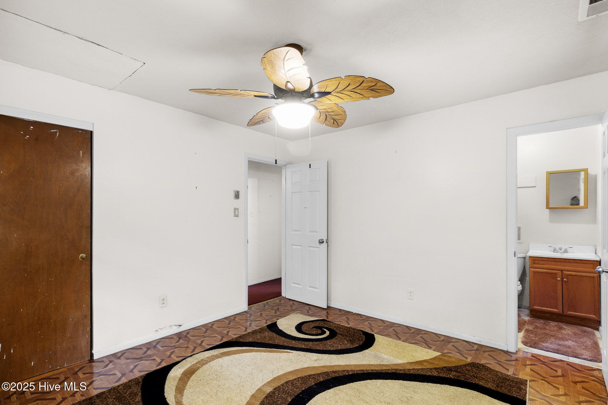 7006 Ryan Street Property Photo 14