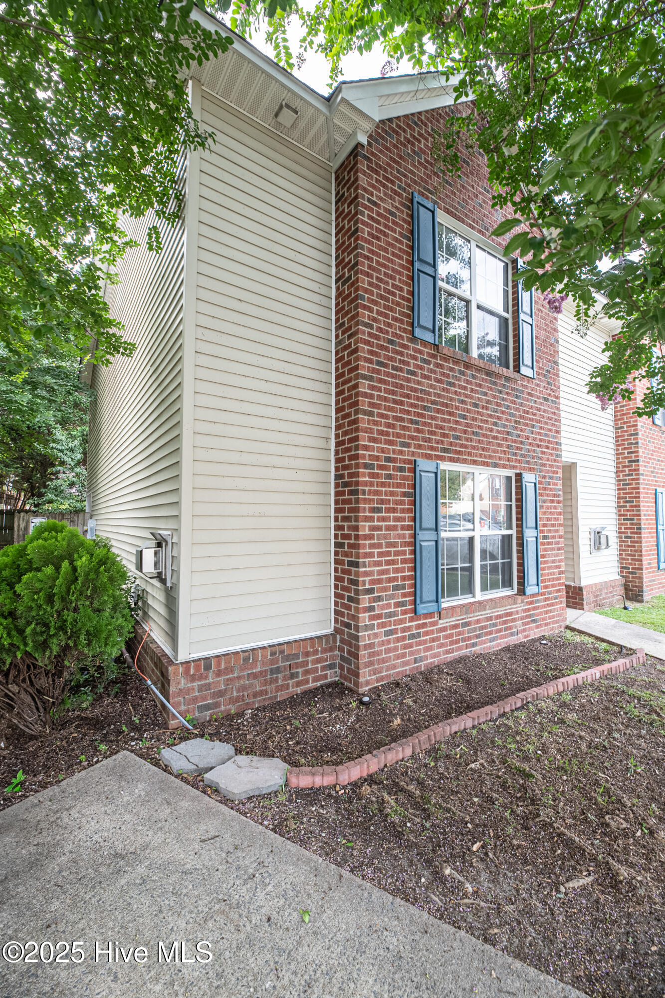 2501 Bluff View Court A Property Photo 3
