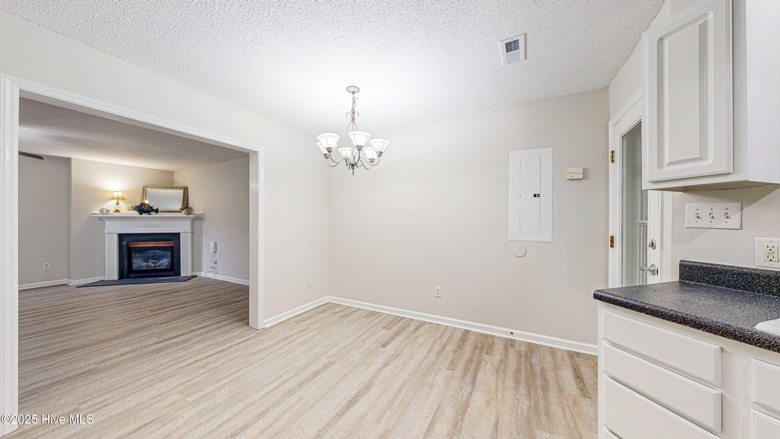 2501 Bluff View Court A Property Photo 21