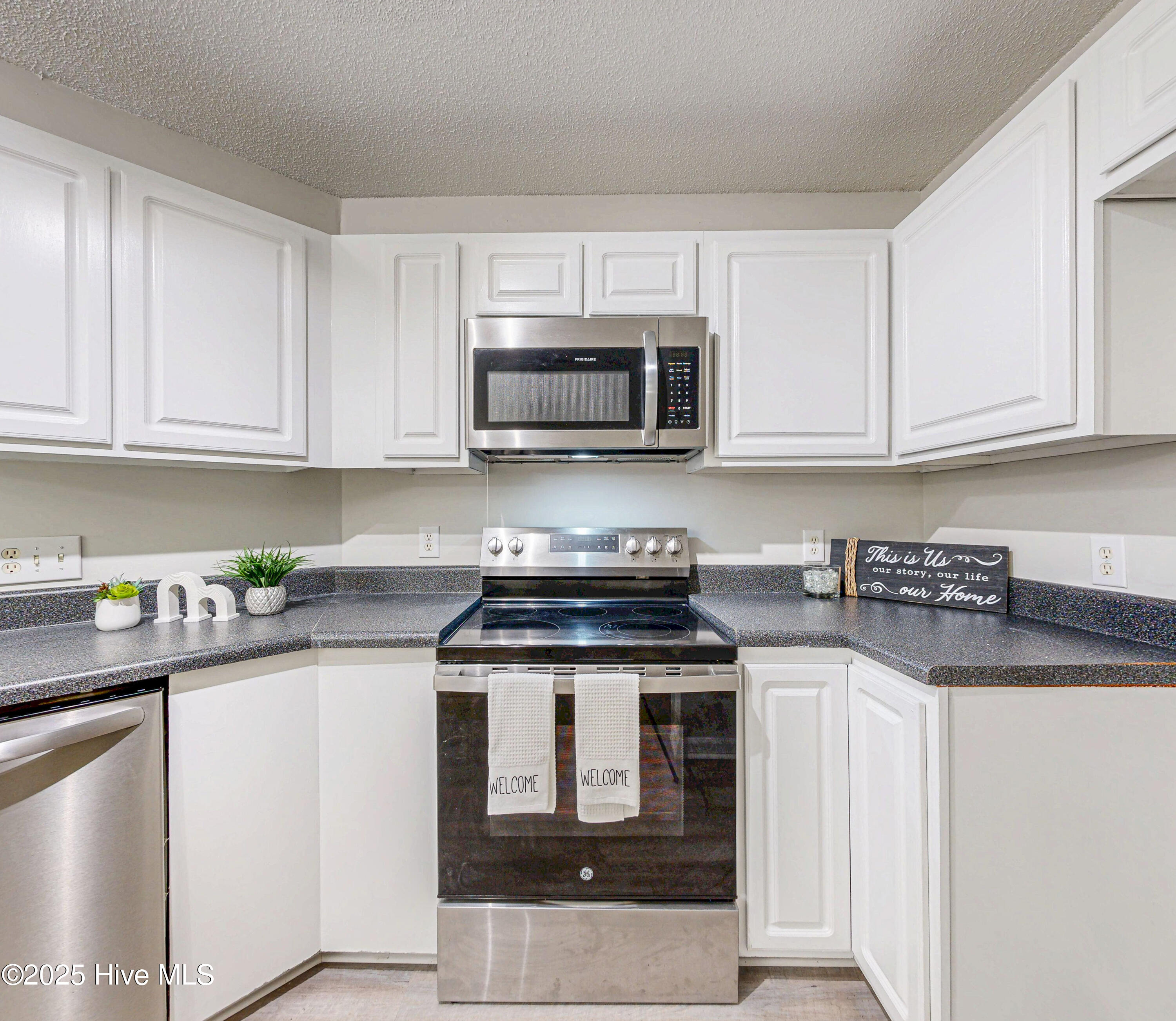 2501 Bluff View Court A Property Photo 23