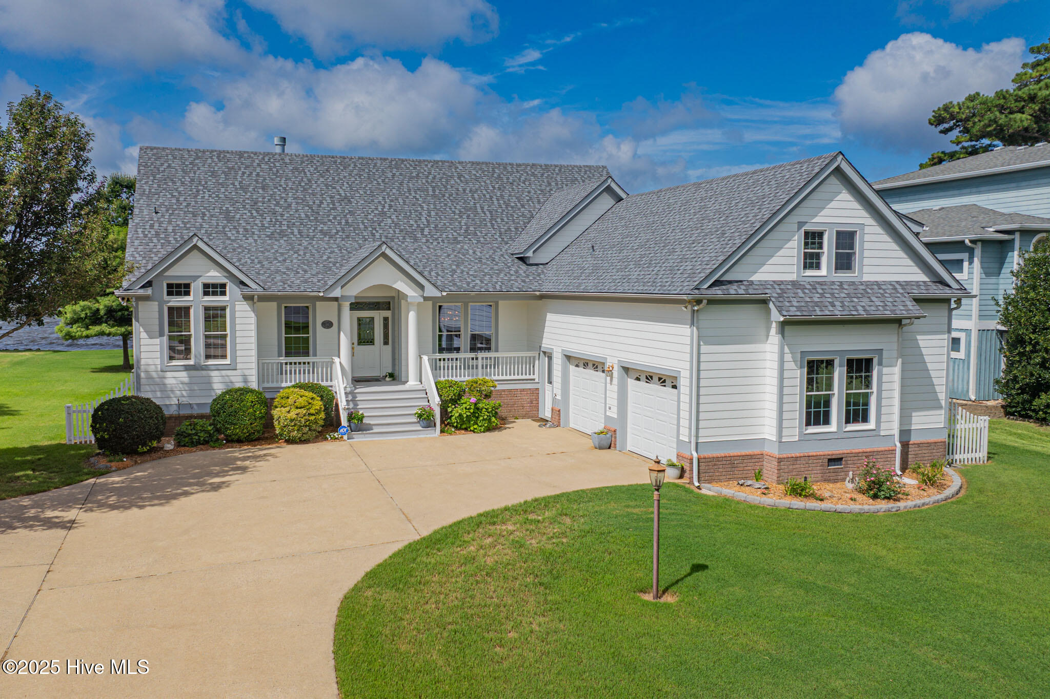 110 Waterside Drive Property Photo 1