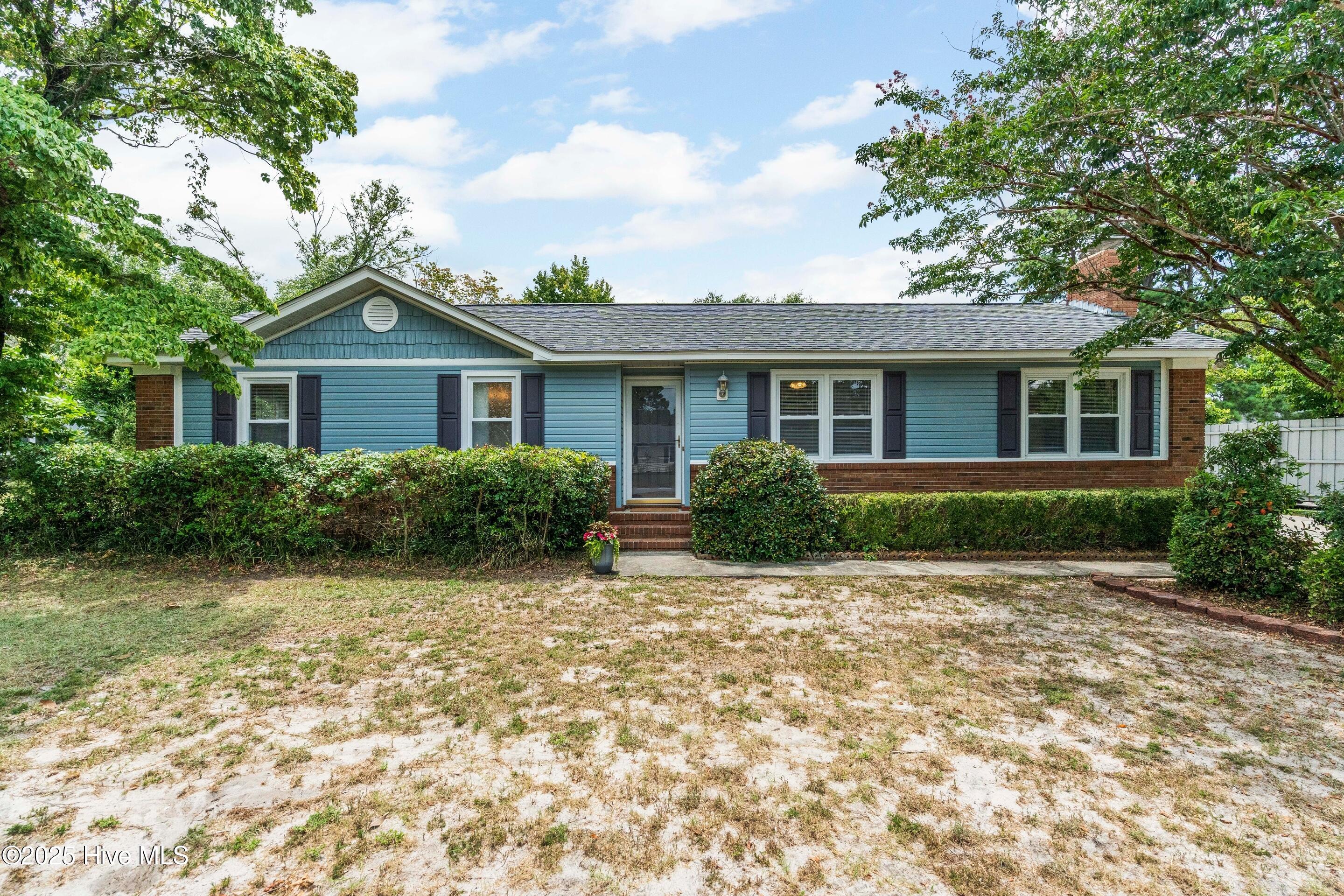 829 Arnold Road Property Photo 1