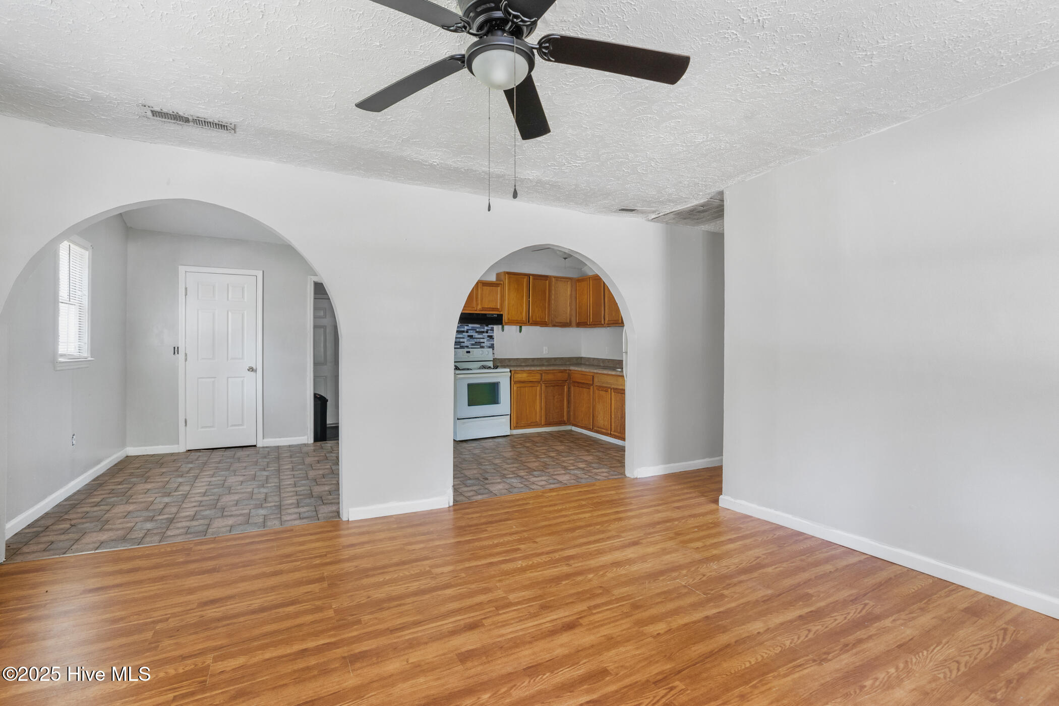 168 Morrow Street Property Photo 9
