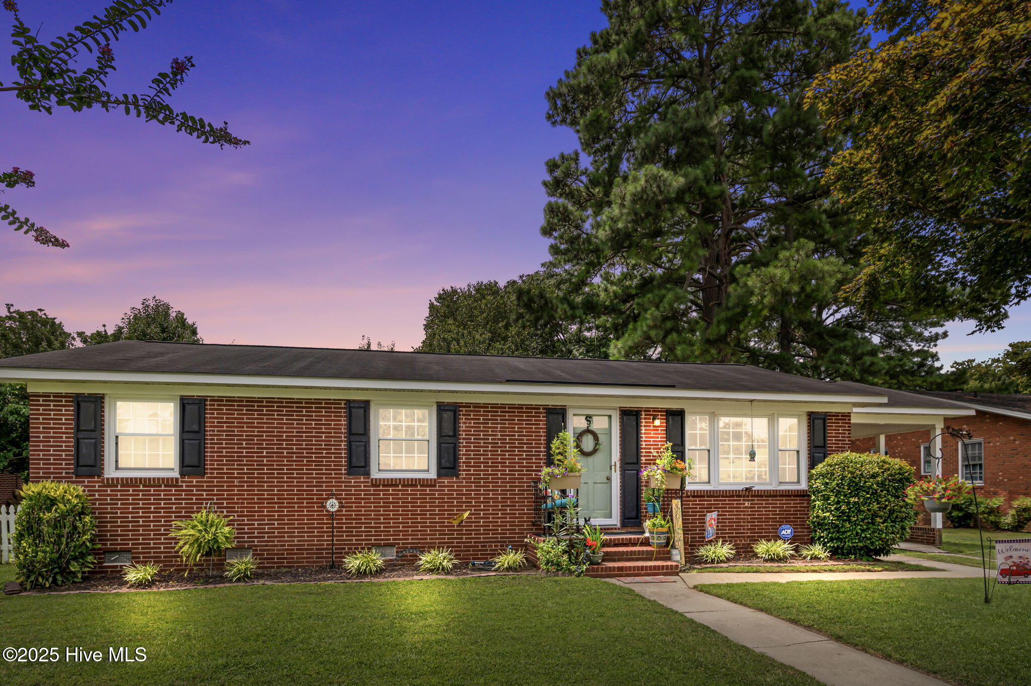 2602 Beechwood Drive