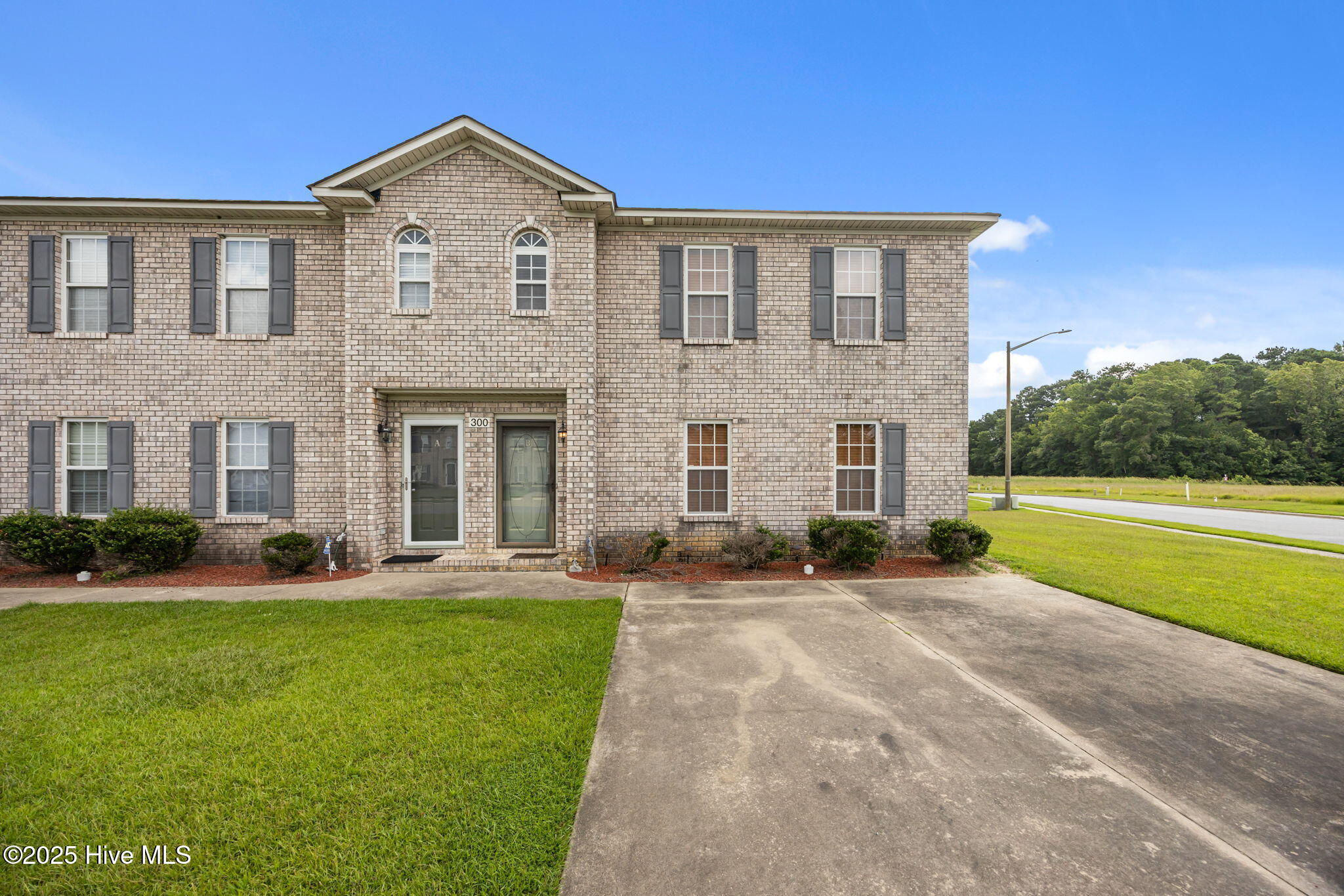 300 South Square Drive B Property Photo 1