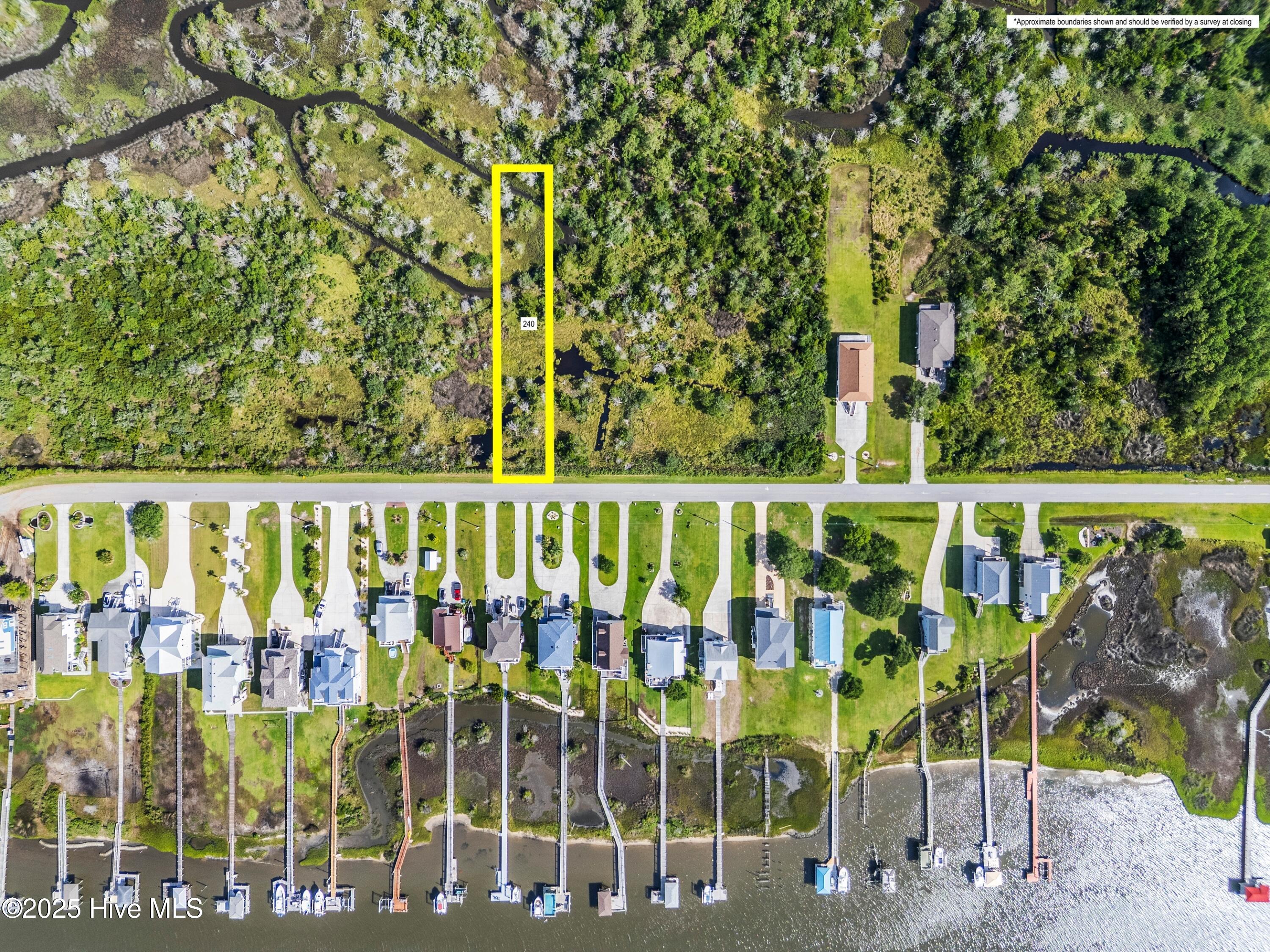 240 Waterway Drive Property Photo 11