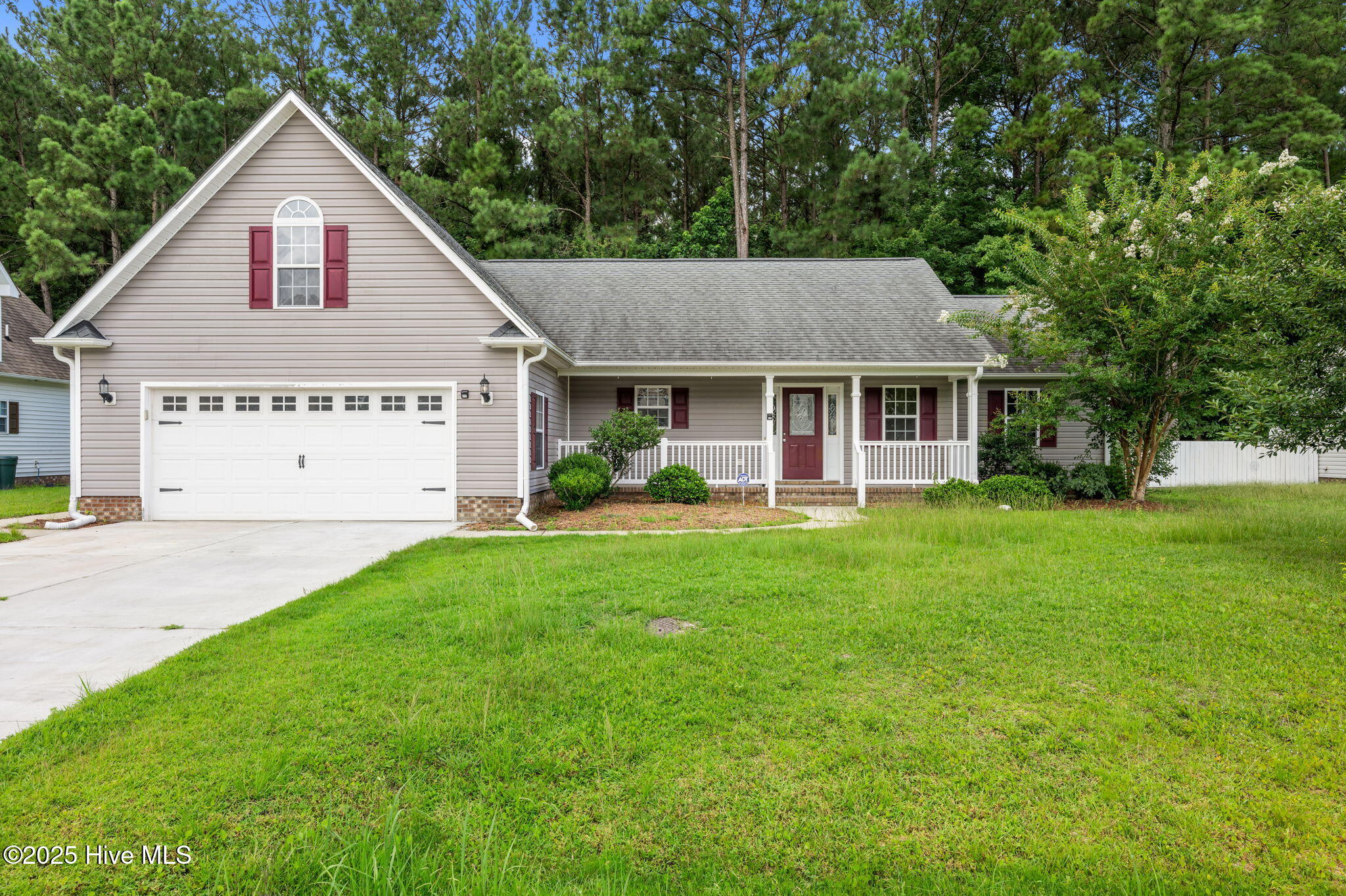 205 Croatan Woods Drive Property Photo 1
