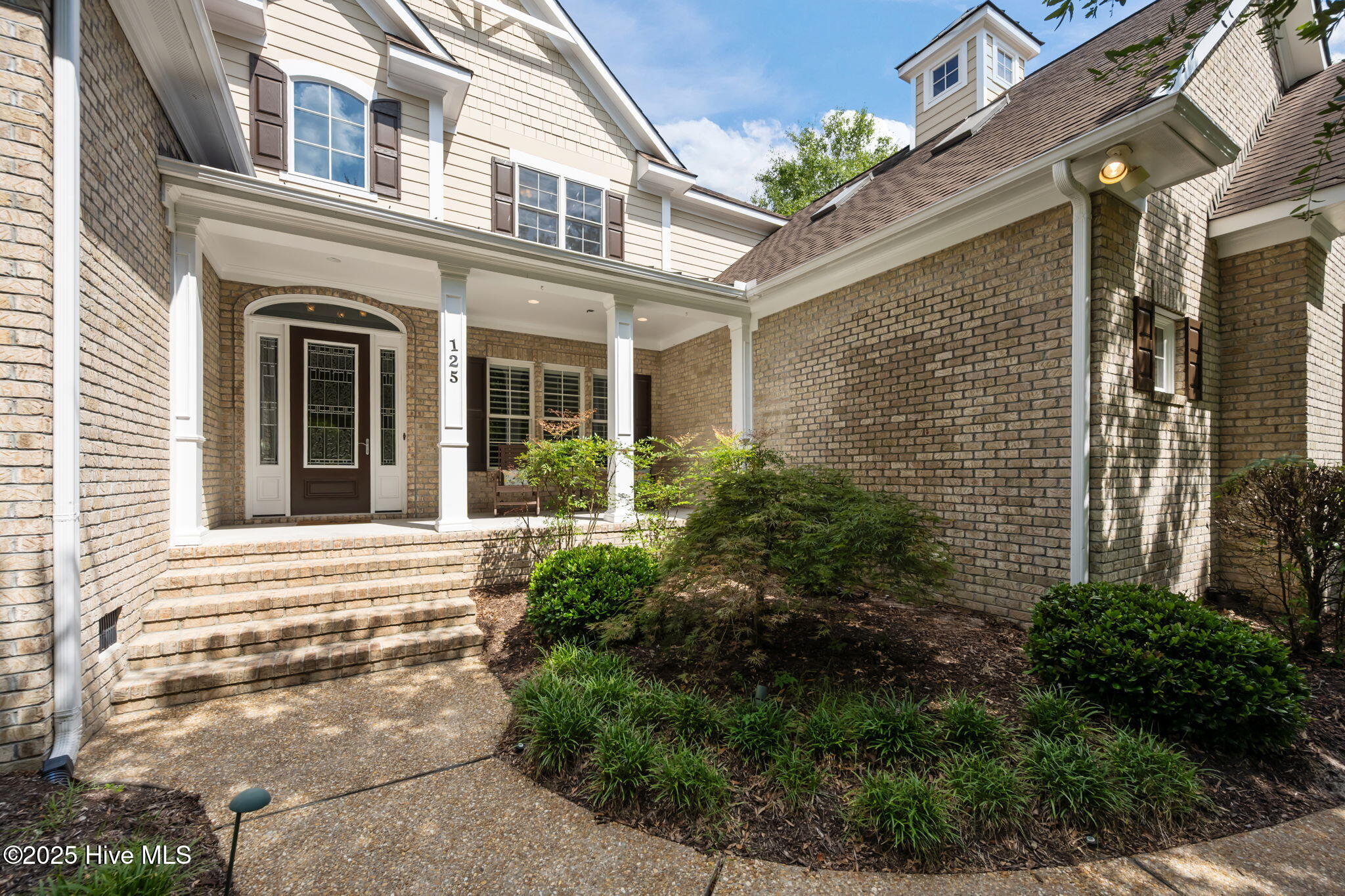 125 Falling Water Way Property Photo 6