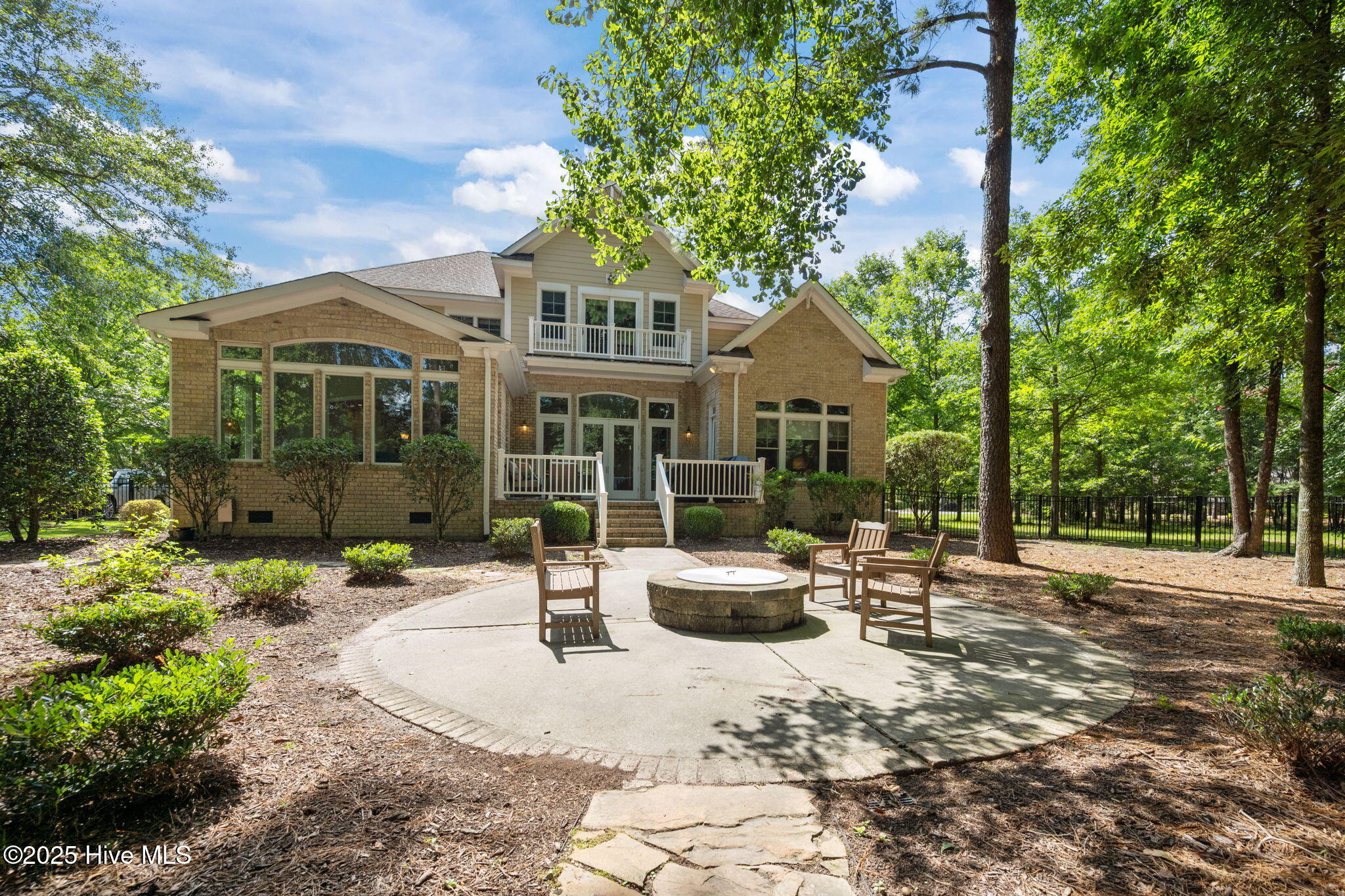 125 Falling Water Way Property Photo 17
