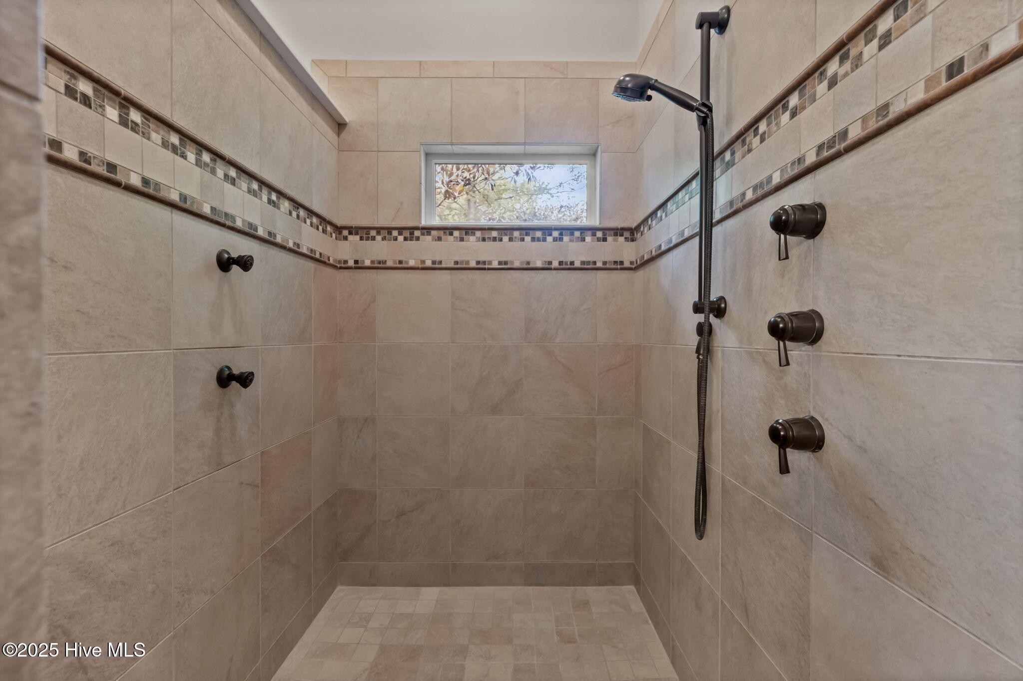 125 Falling Water Way Property Photo 36