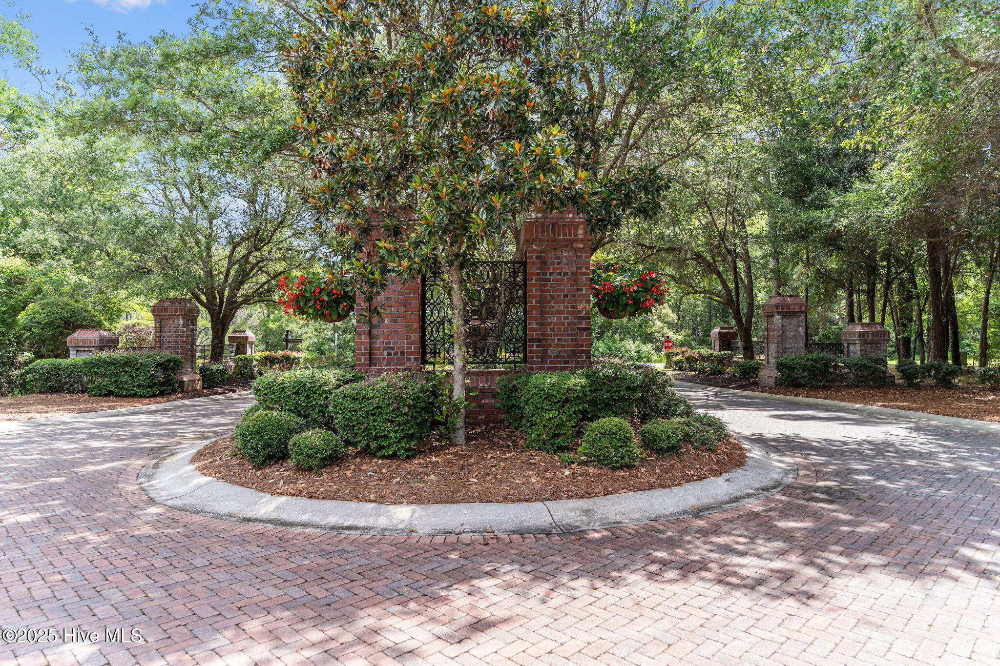 583 S Seascape Boulevard Property Photo 8