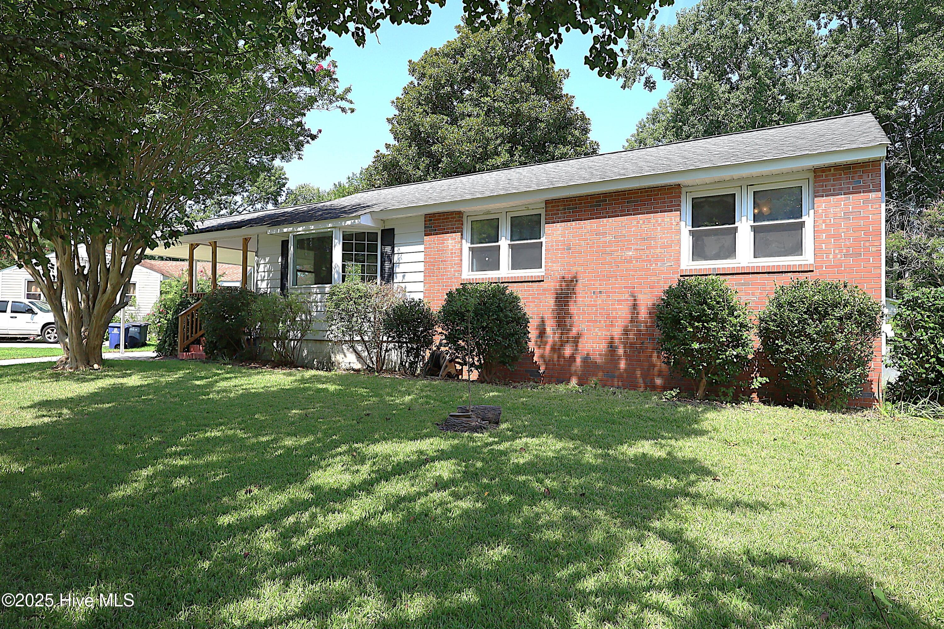 403 Cheyenne Road Property Photo 1
