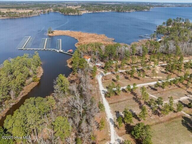 577 Hoff Road Property Photo