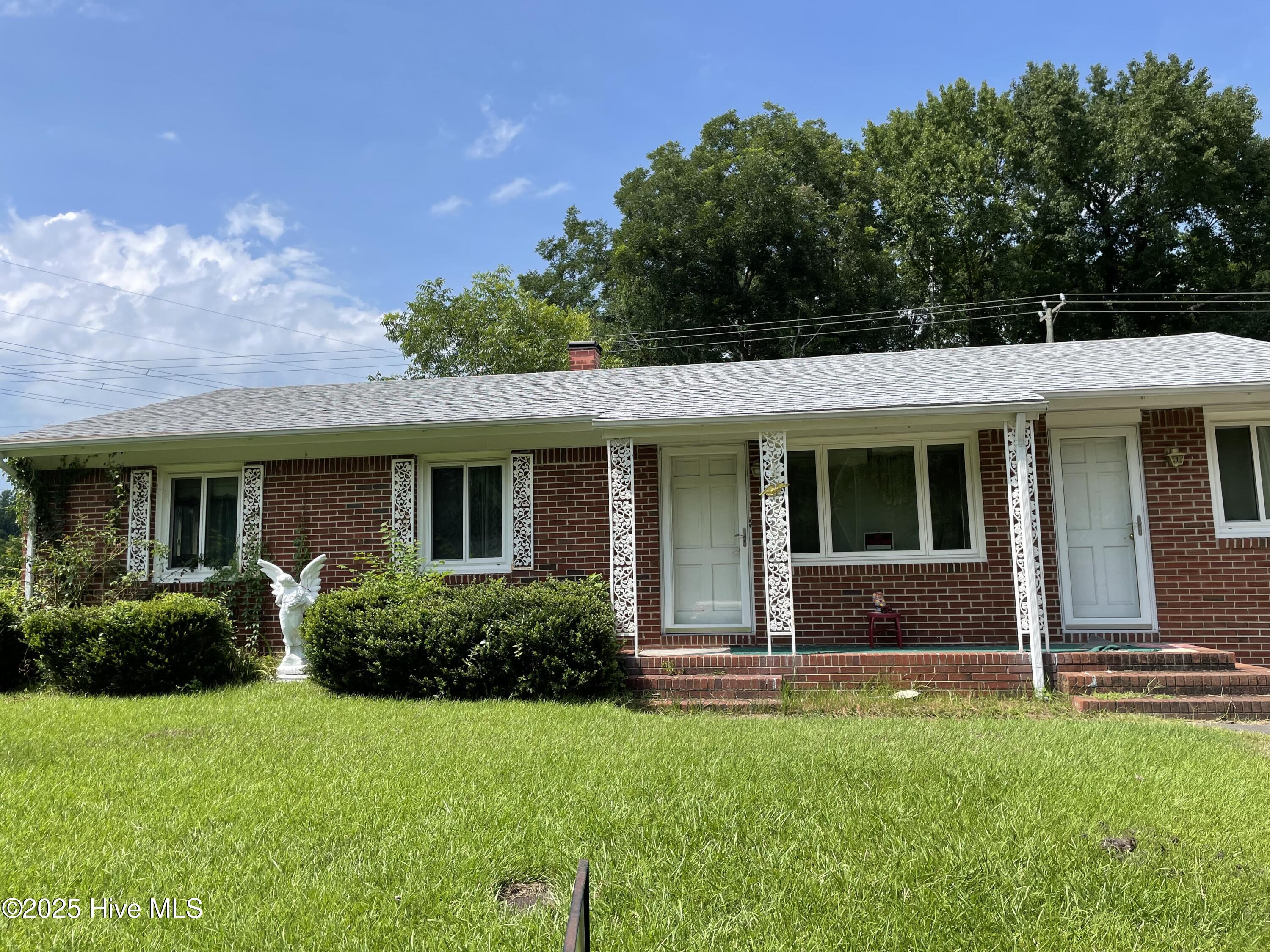 1610 Lexxington Drive Property Photo 1