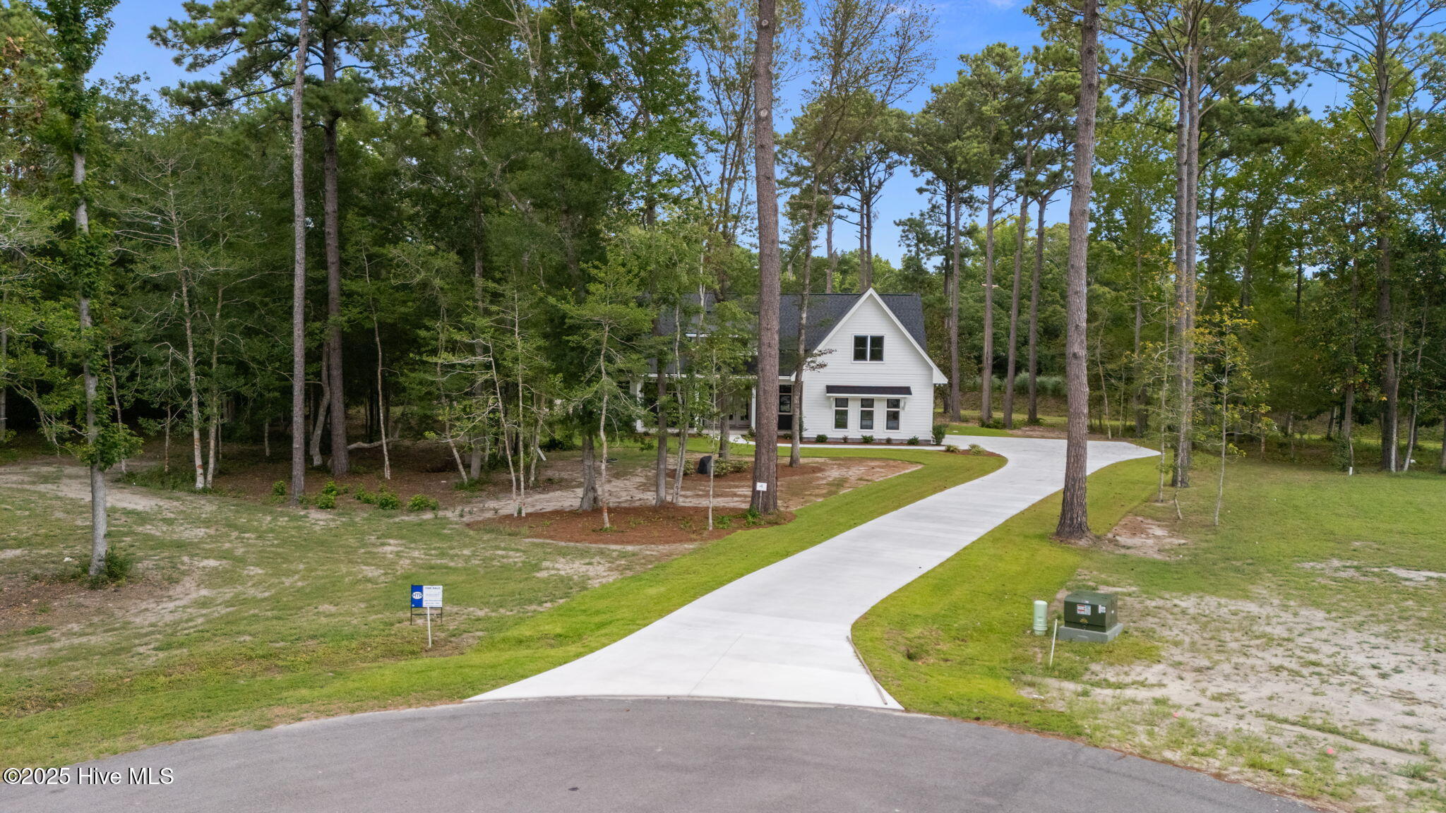 139 Indian Trail Property Photo 4