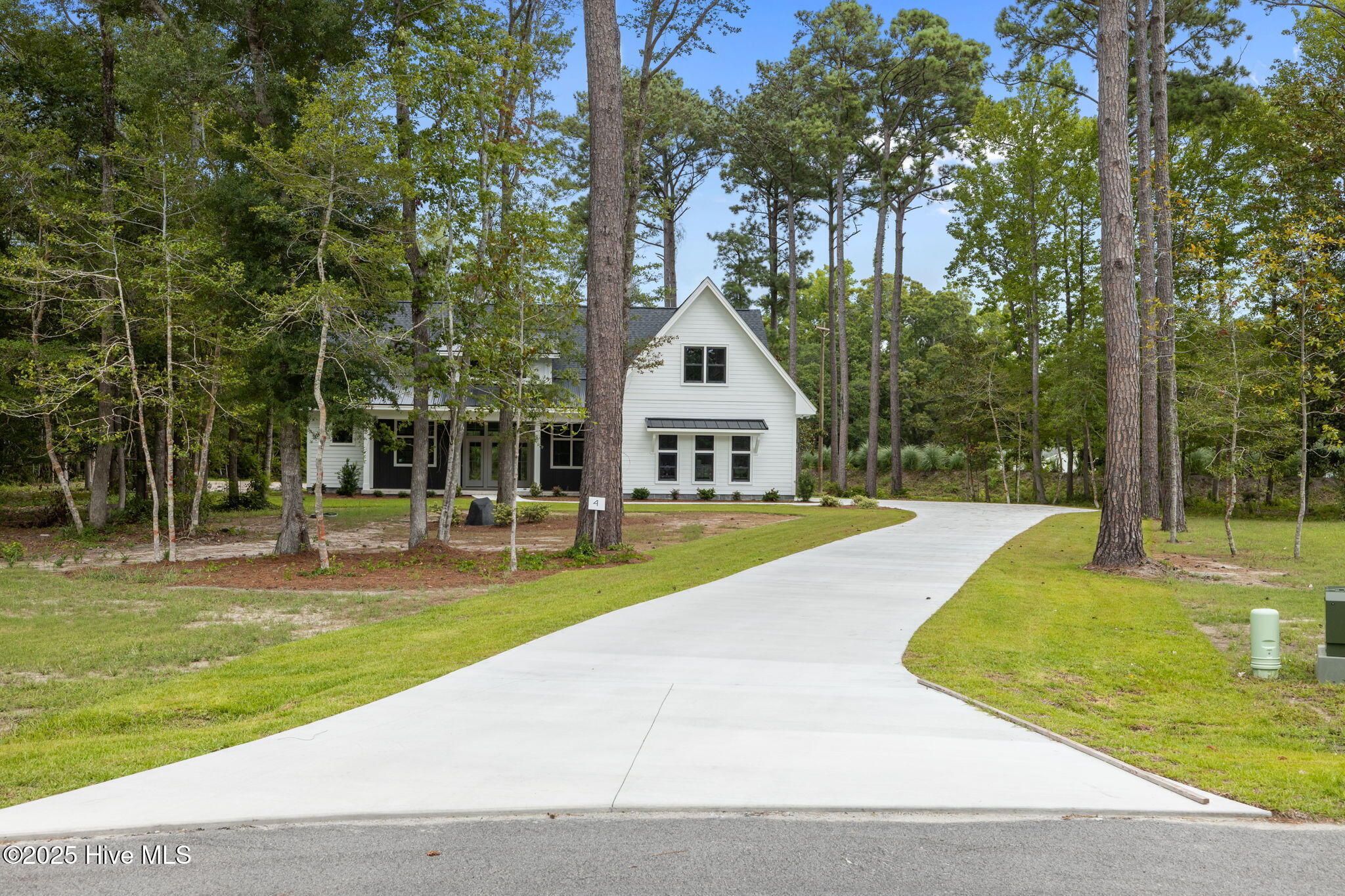 139 Indian Trail Property Photo 5