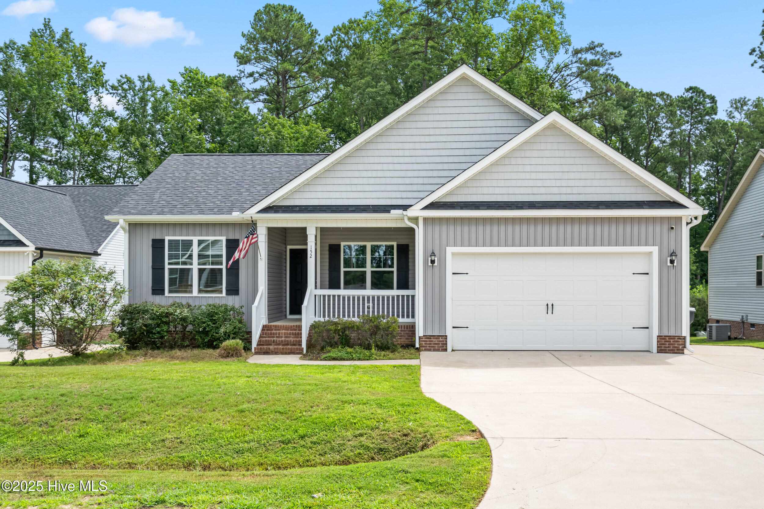 152 Poplar Drive Property Photo 1