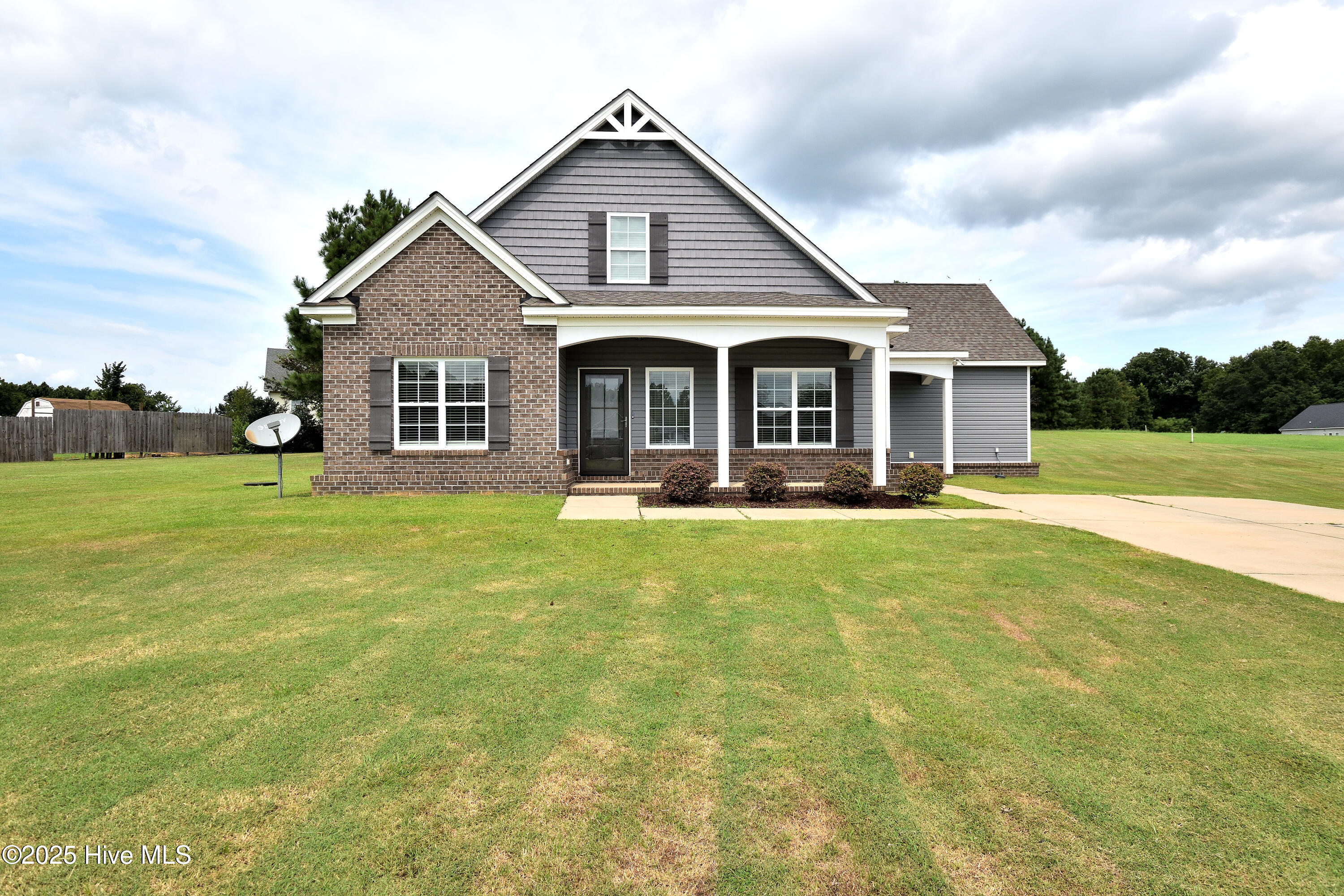 4901 Nelson Court Property Photo 1