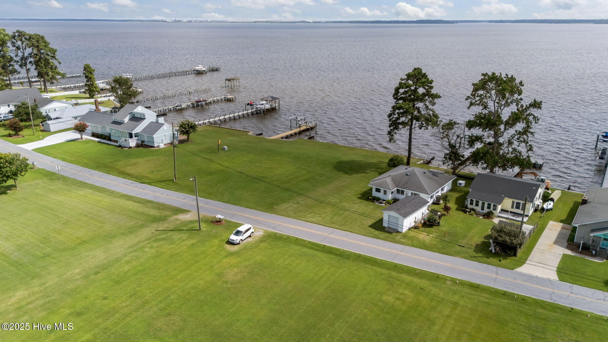 1741 Bayview Road Property Photo 11