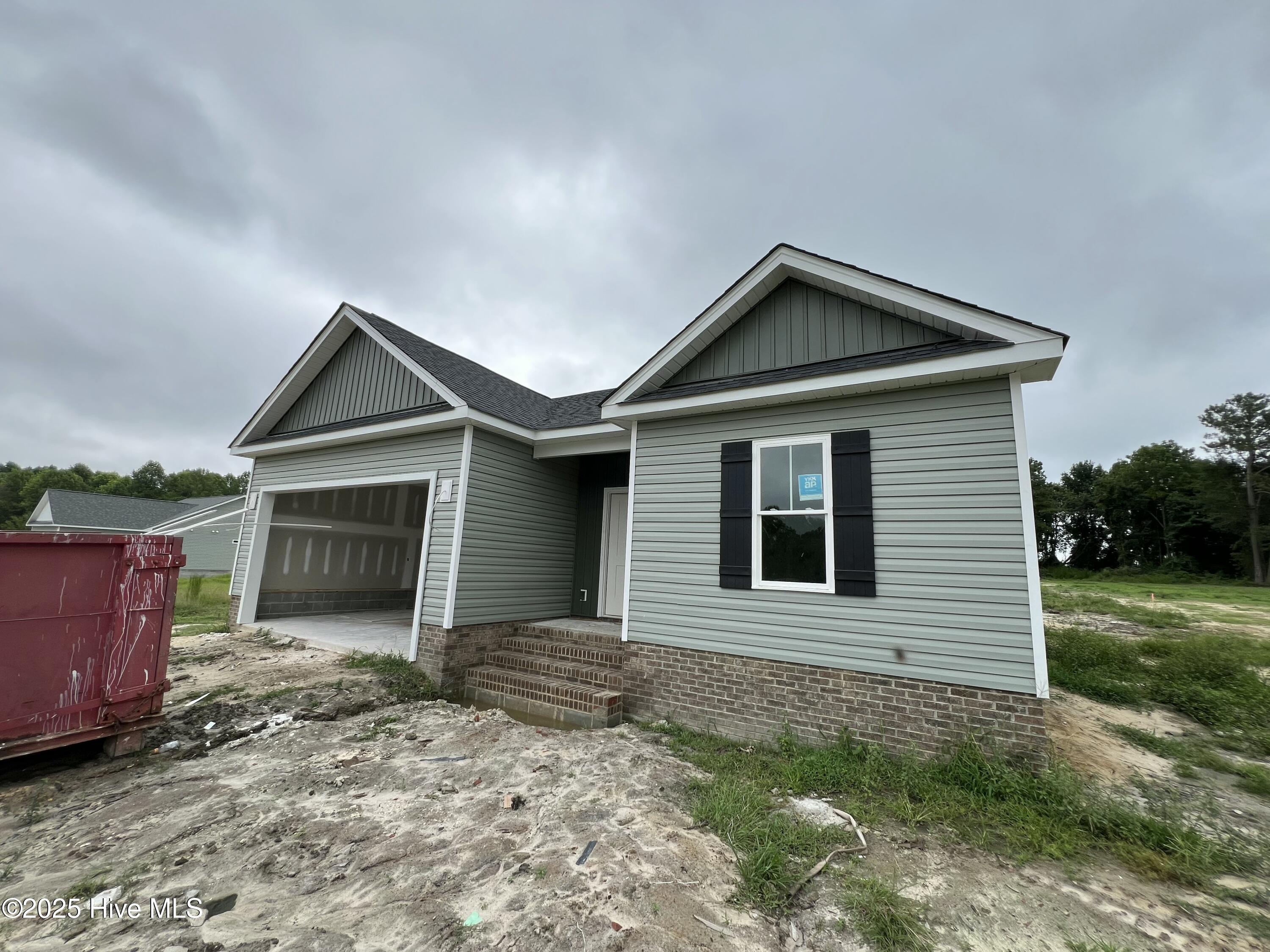 104 Sagewood Drive Property Photo 1