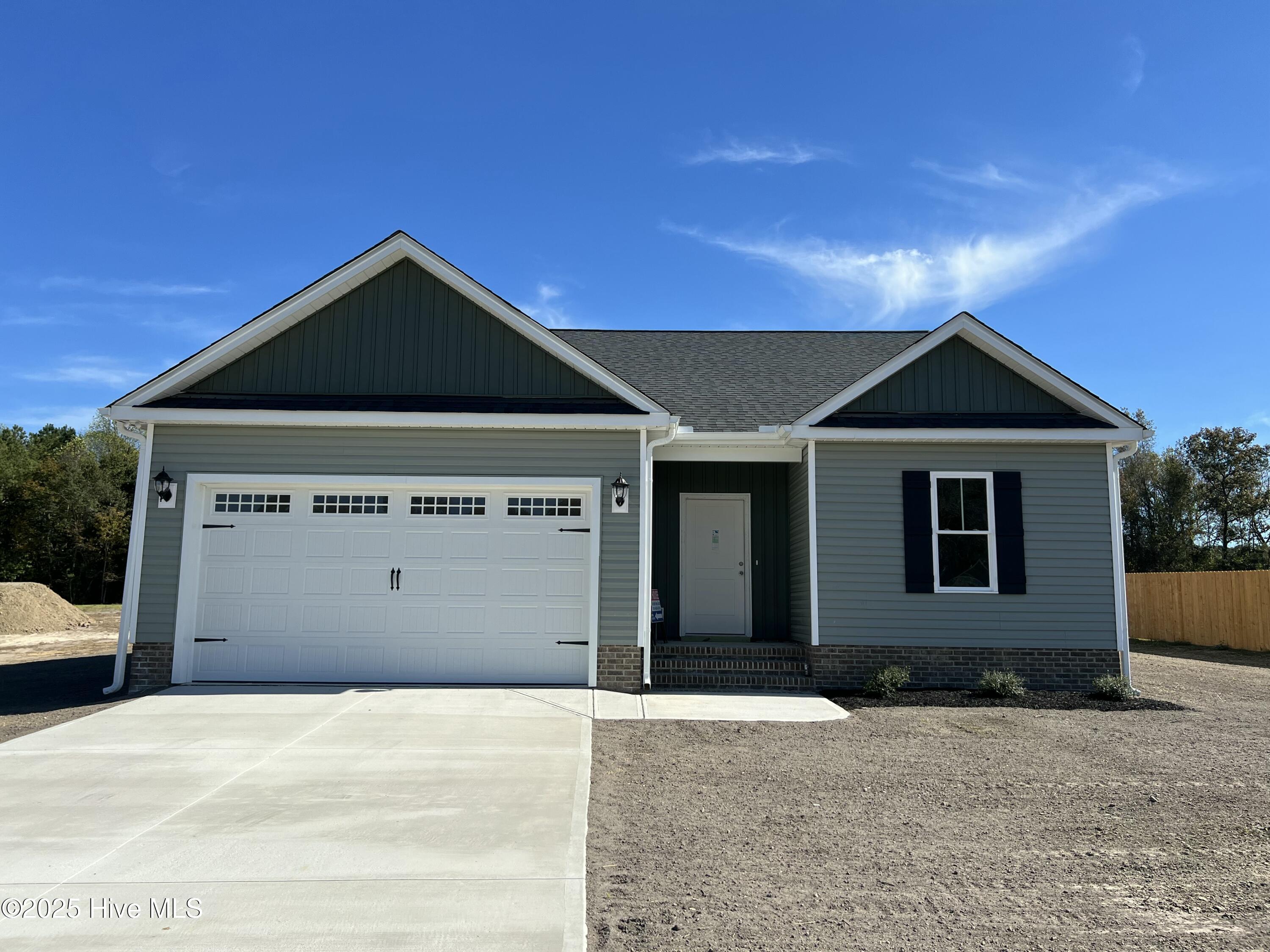 104 Sagewood Drive Property Photo 1