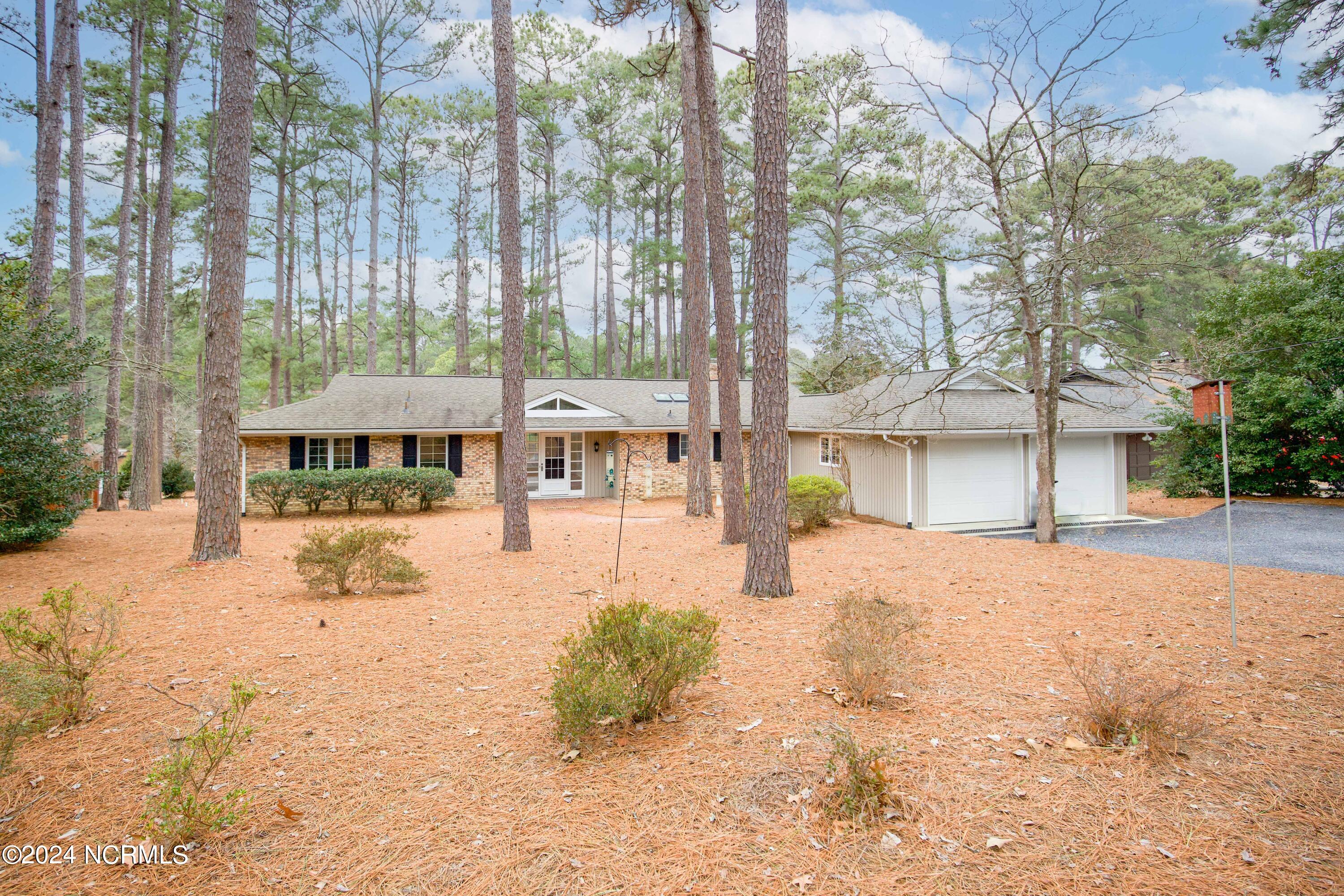 126 Pine Ridge Drive Property Photo 1