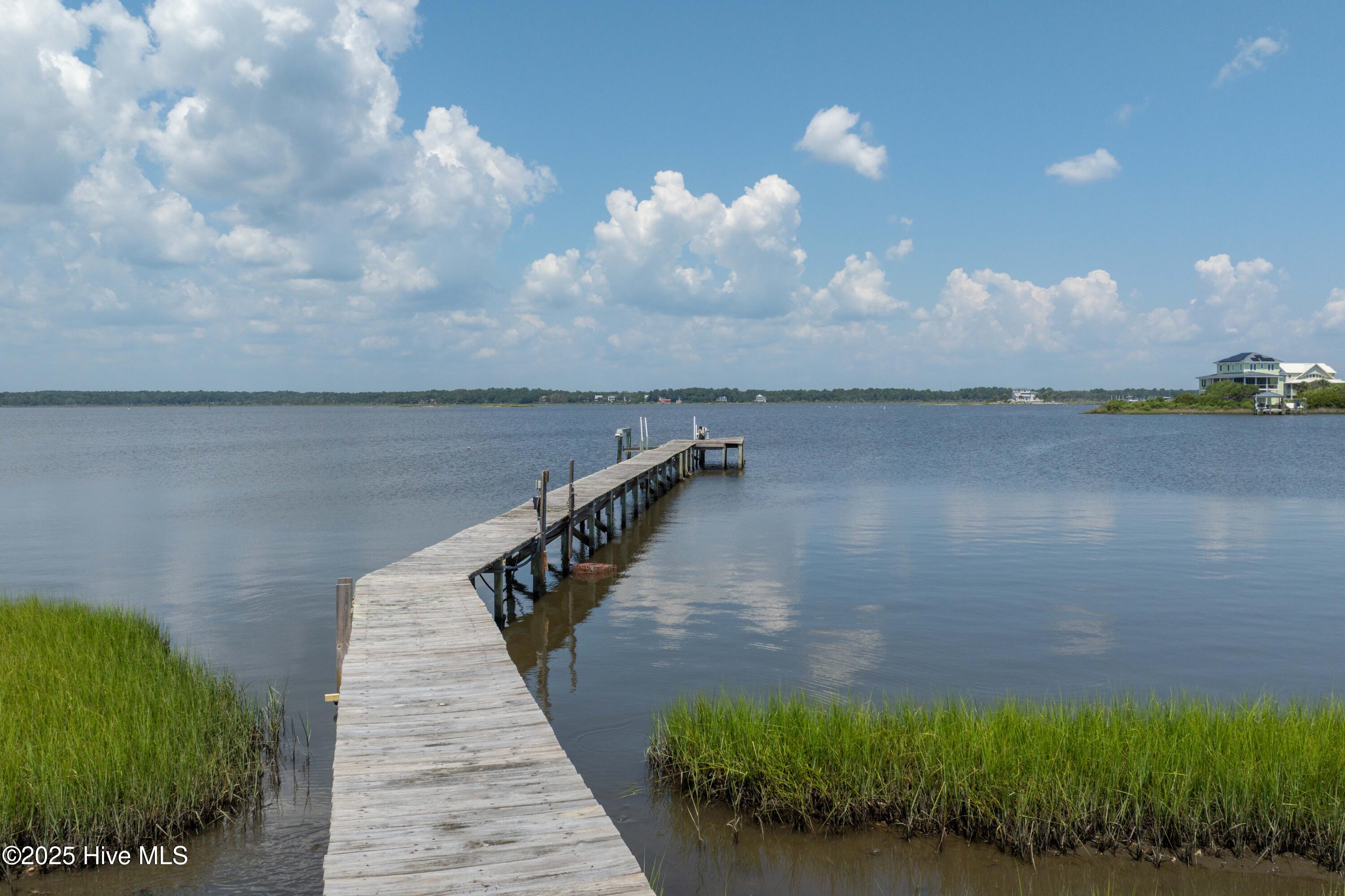 625 New River Inlet Road Property Photo 11