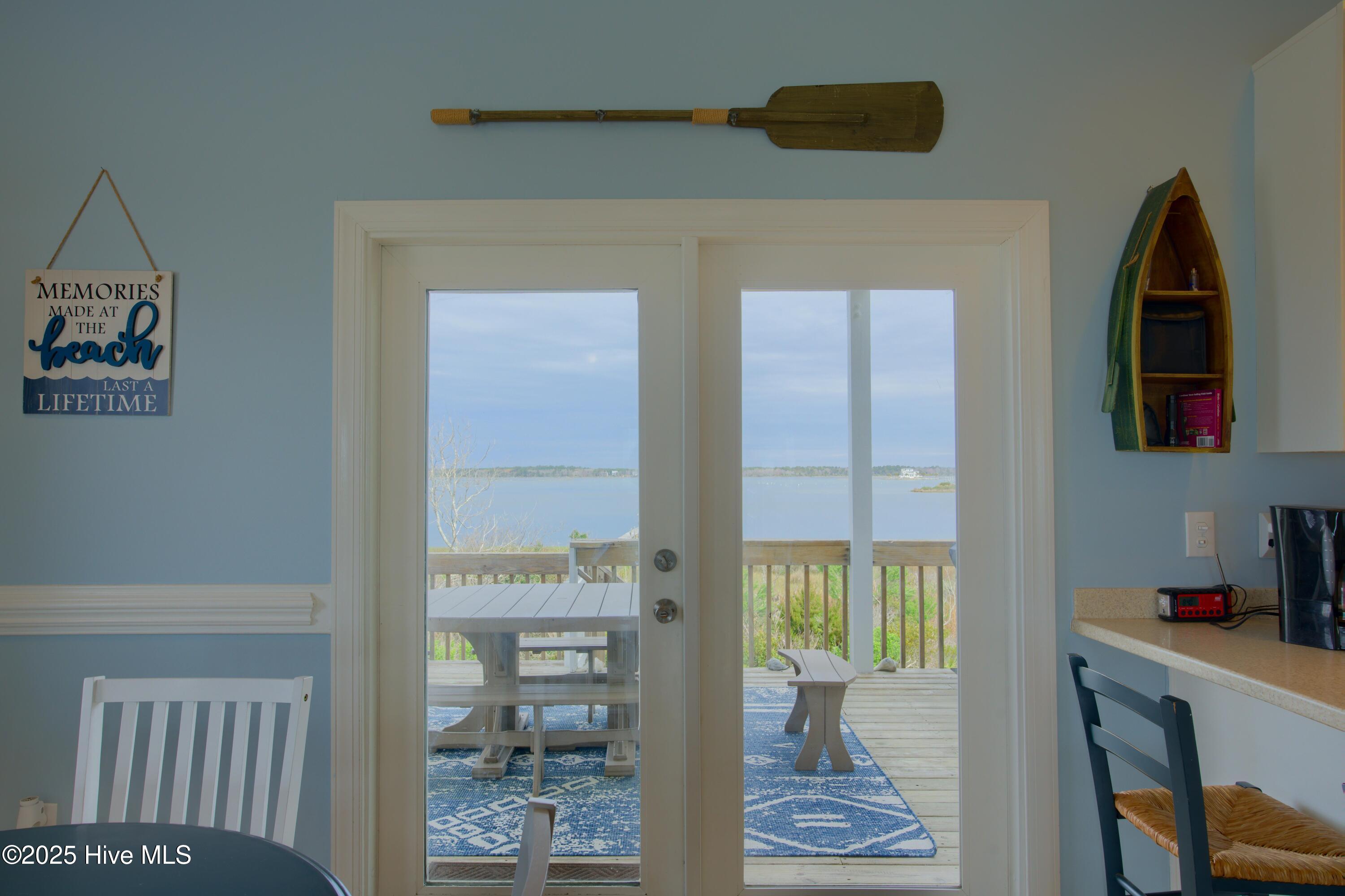 625 New River Inlet Road Property Photo 16