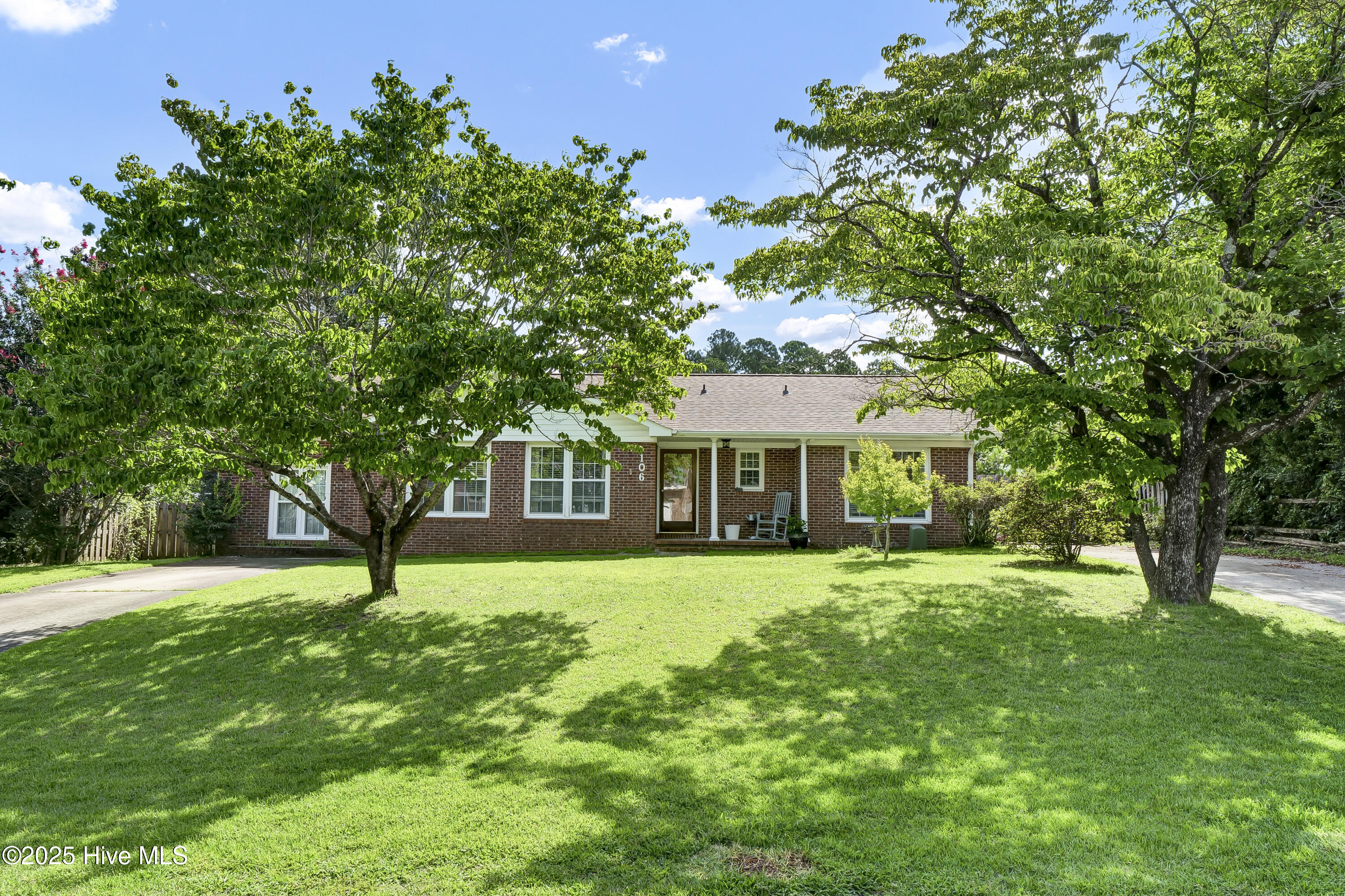 106 Ray Drive Property Photo 1