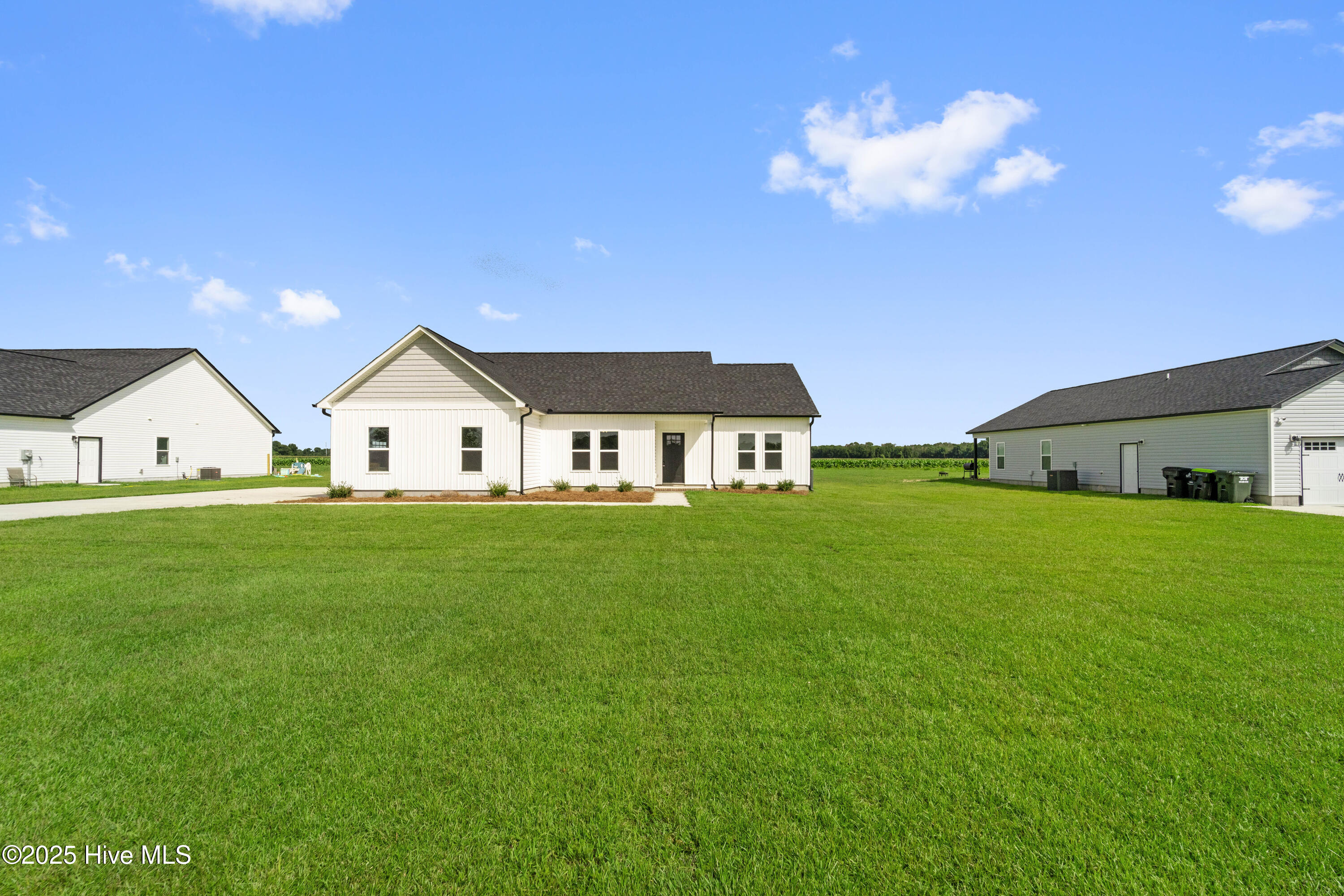 3648 Highway 41 Property Photo 1