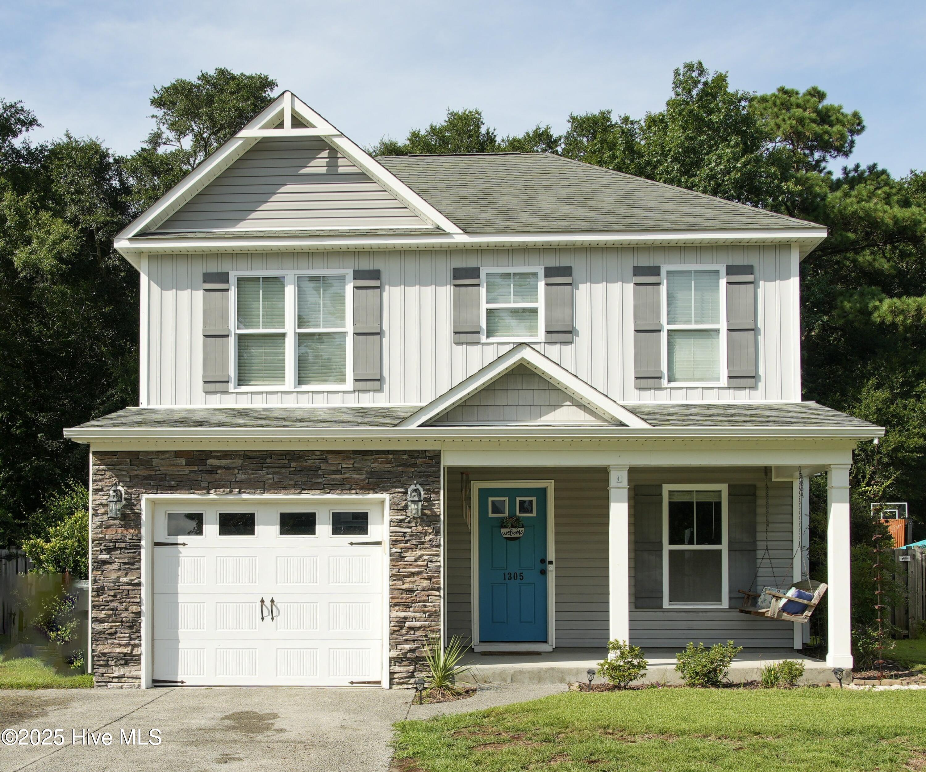 1305 Deer Hill Drive Property Photo 1