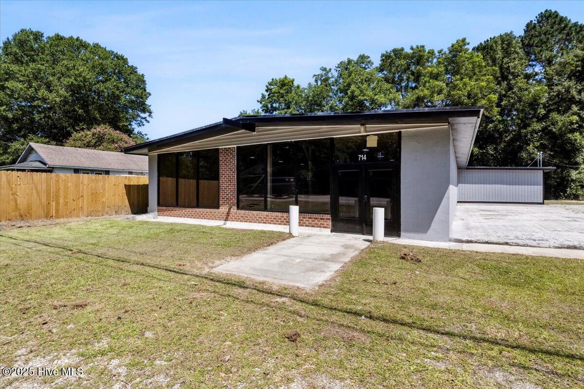 714 Washington Street Property Photo 2