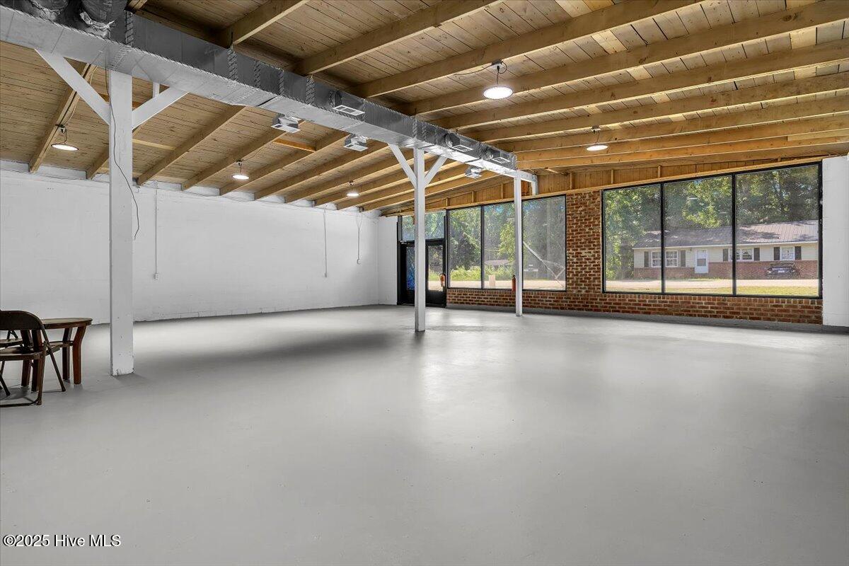 714 Washington Street Property Photo 12