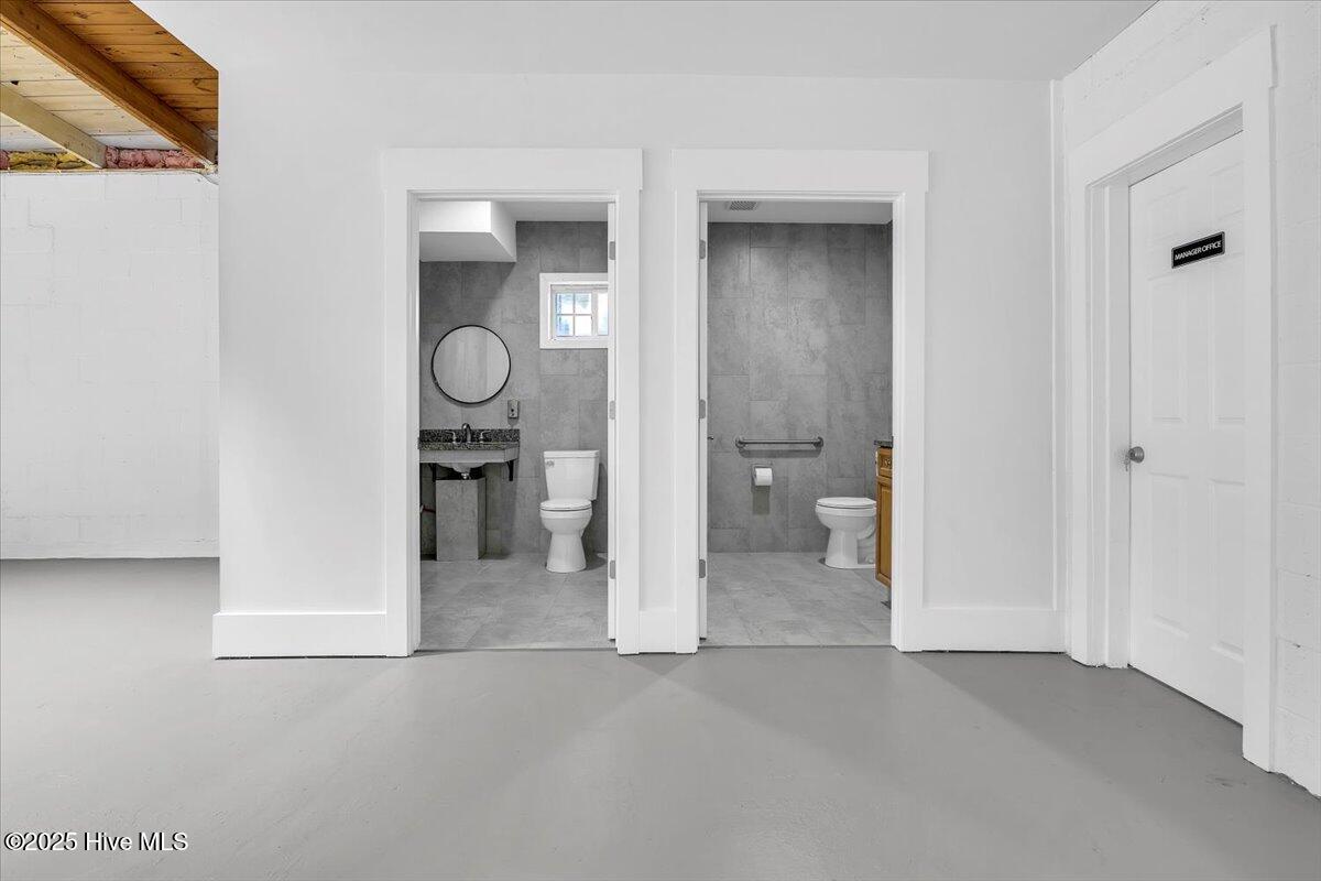 714 Washington Street Property Photo 15