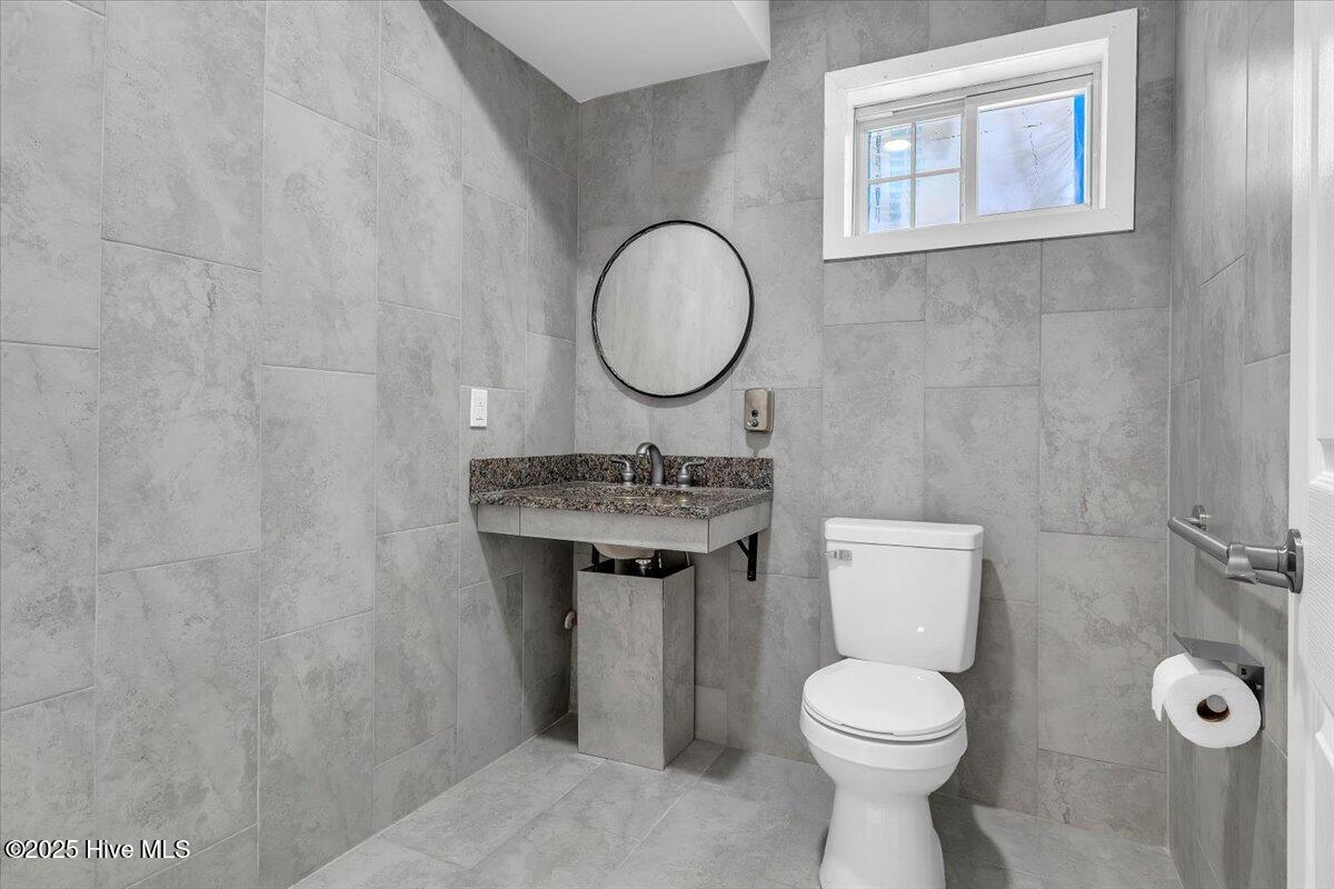 714 Washington Street Property Photo 16