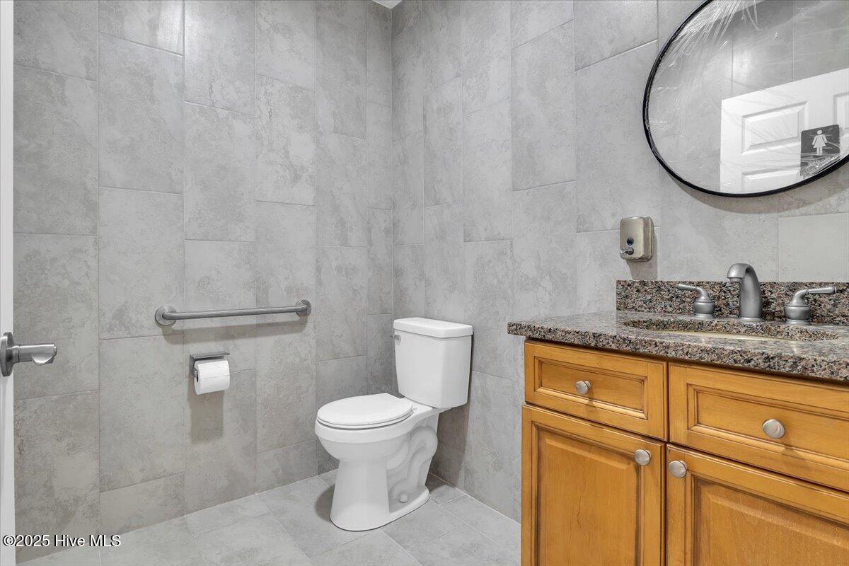 714 Washington Street Property Photo 17