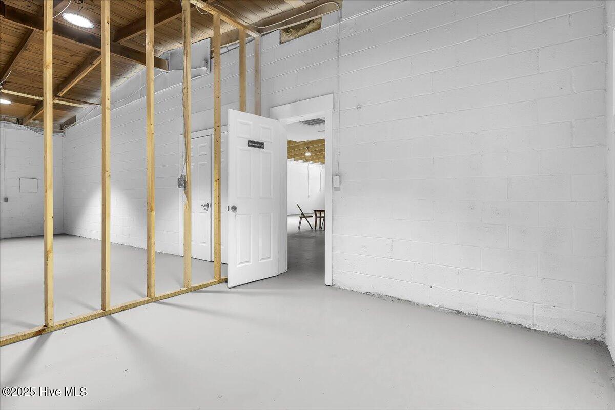 714 Washington Street Property Photo 20