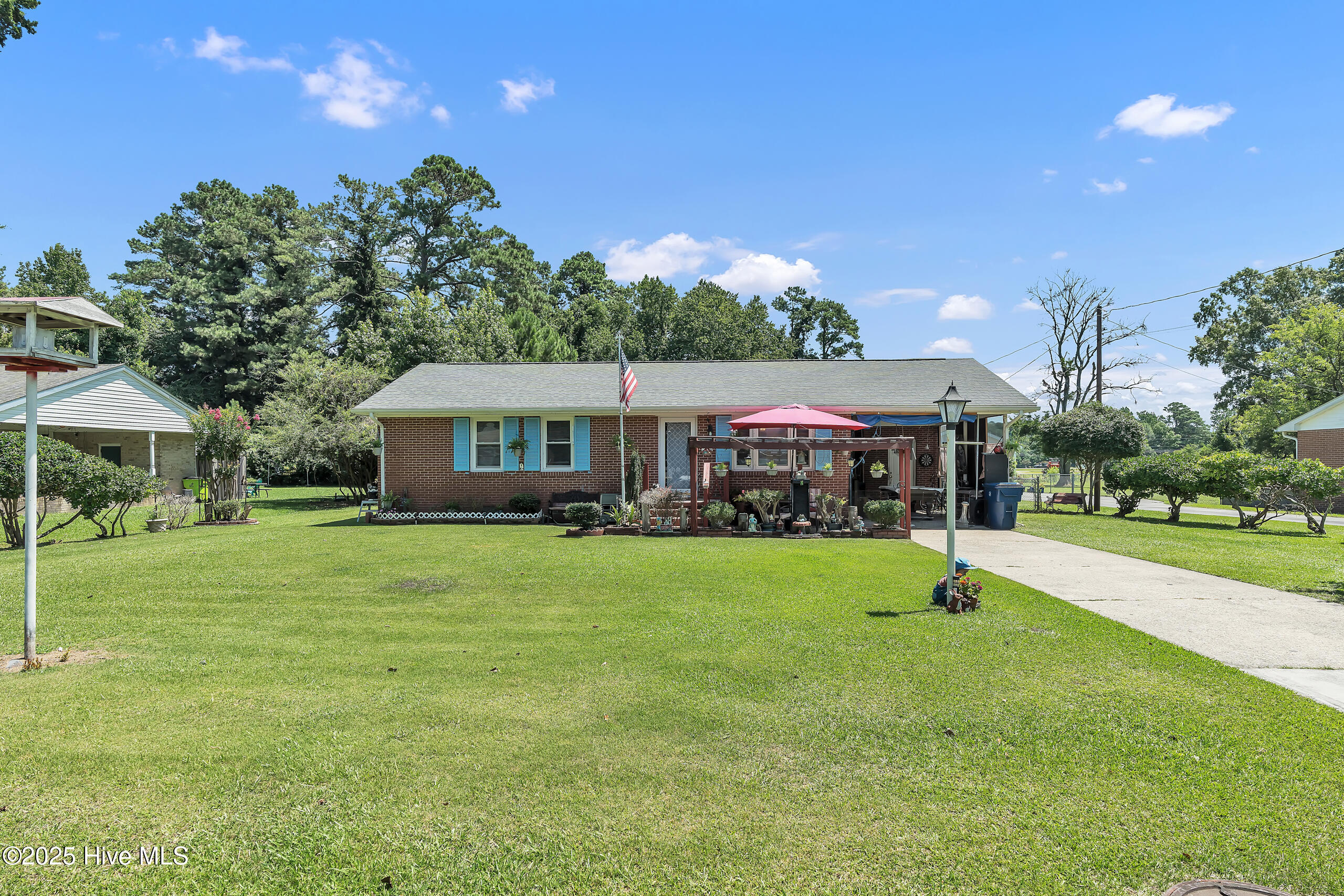 618 Lee Drive Property Photo 1