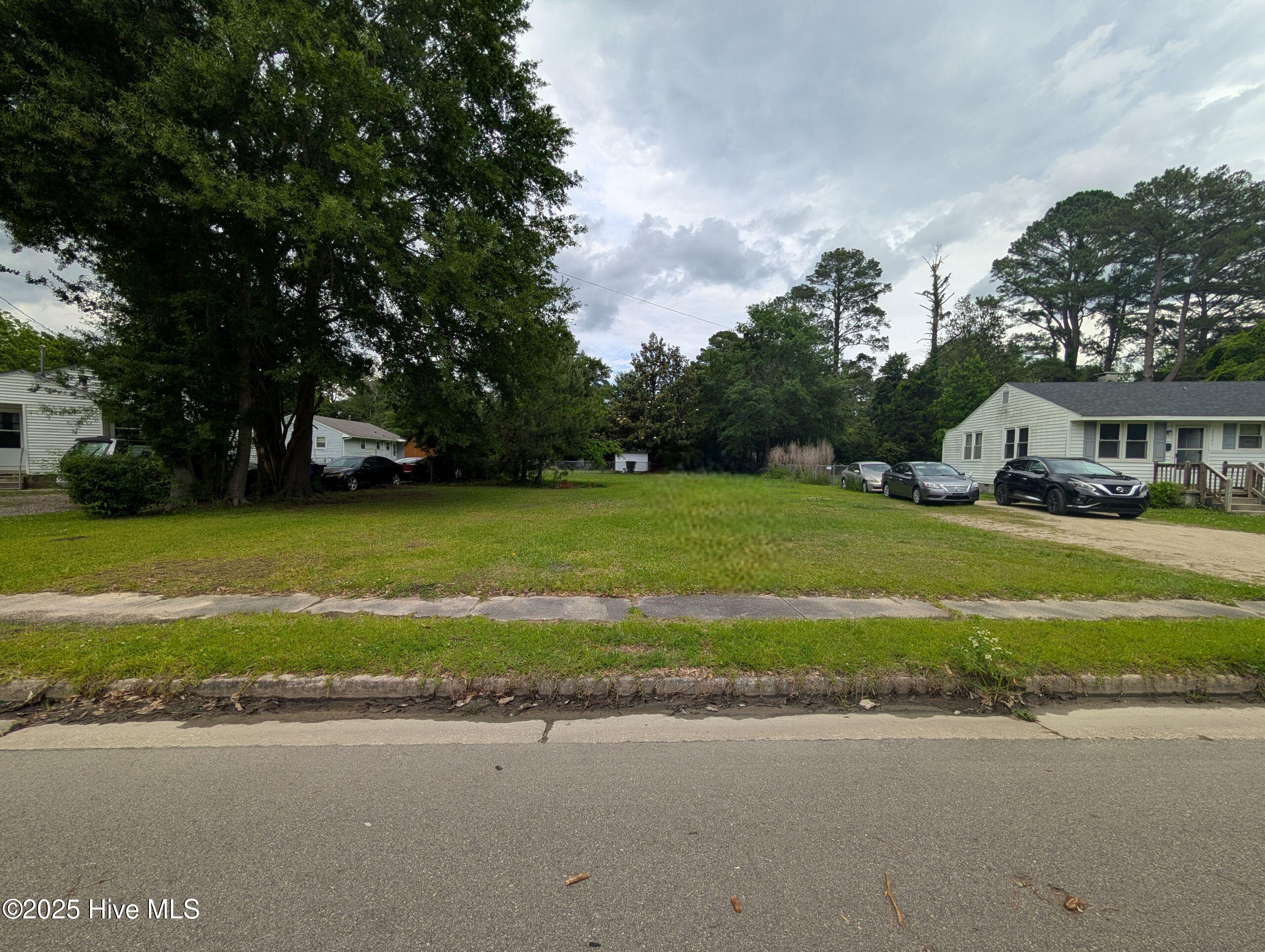 2223 Ivy Road Property Photo 1