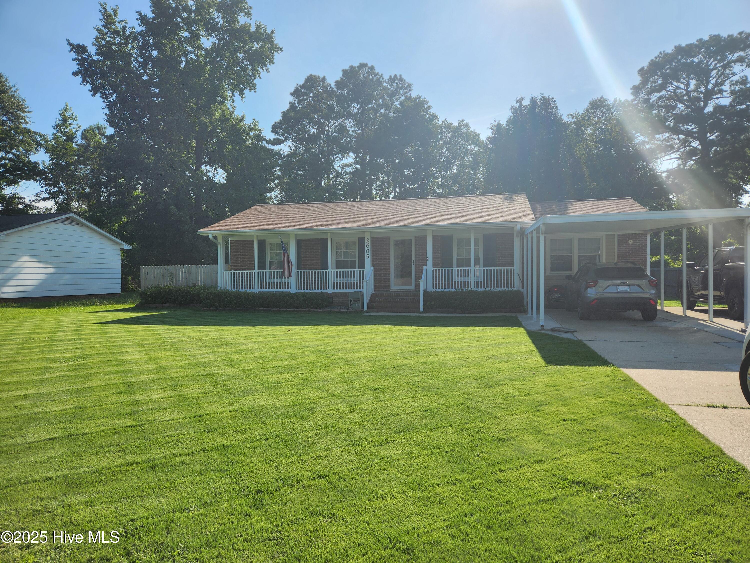 2605 Country Club Road Property Photo 1