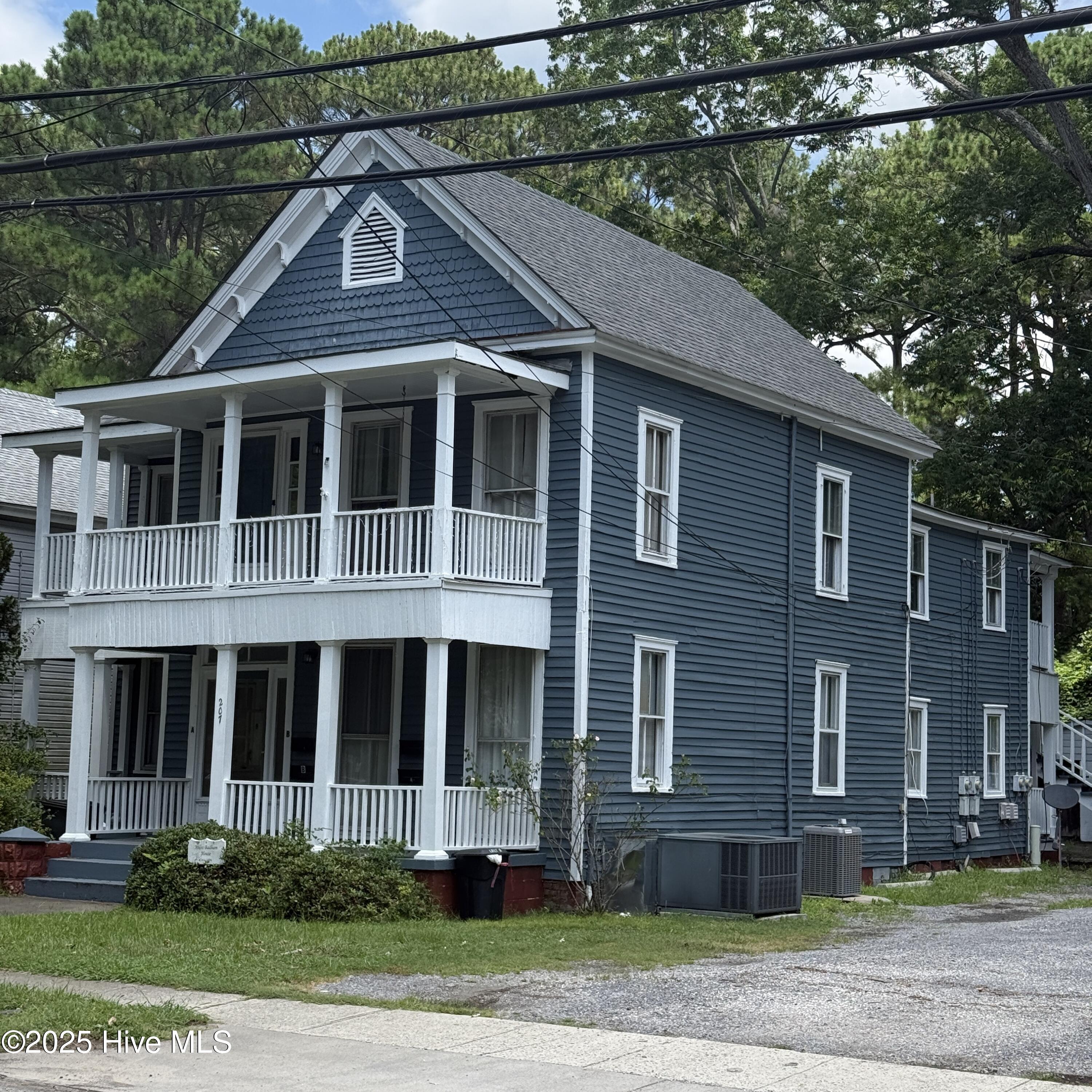 207 E Church Street Property Photo 1