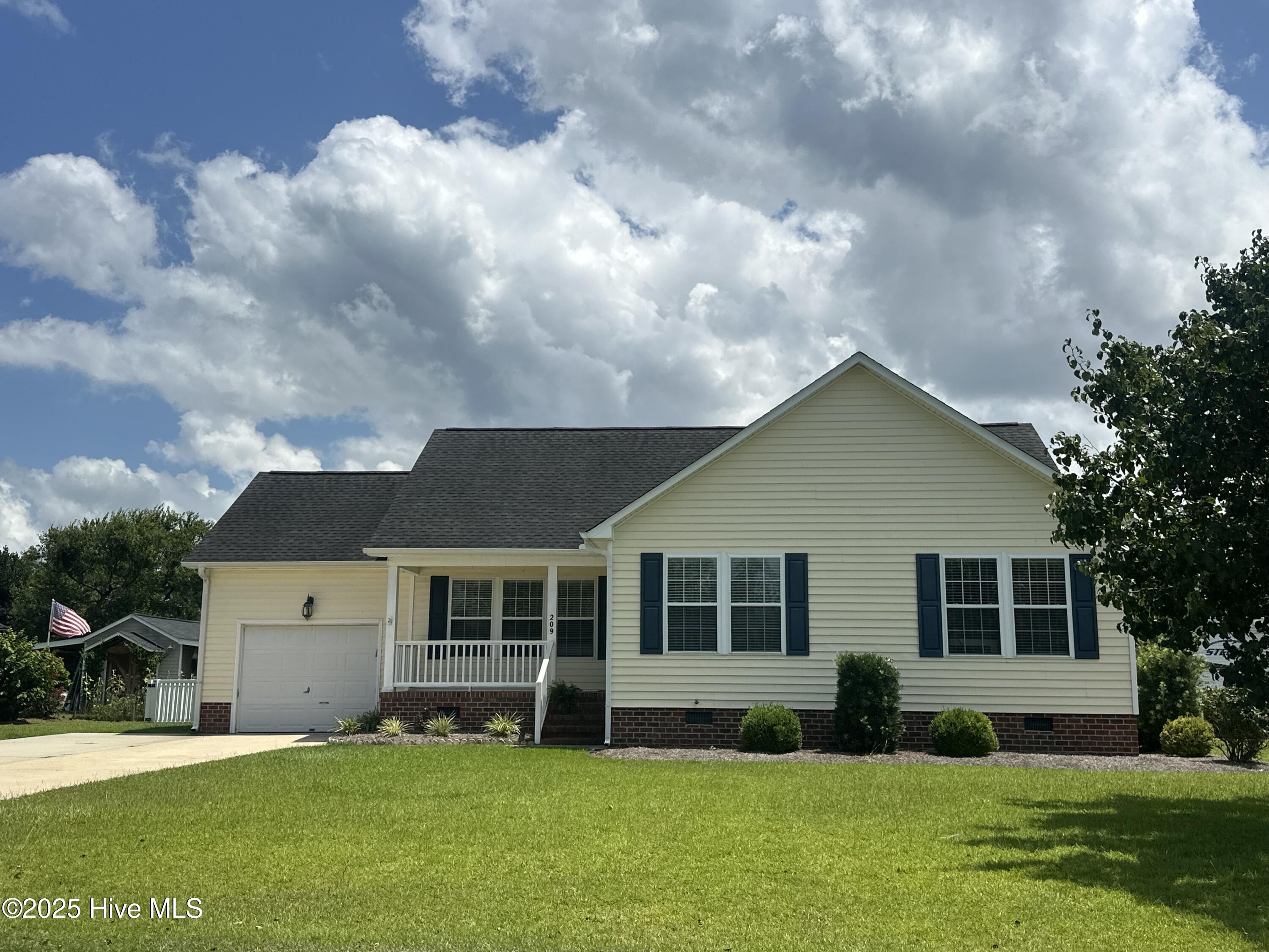 209 Iron Creek Drive Property Photo 1