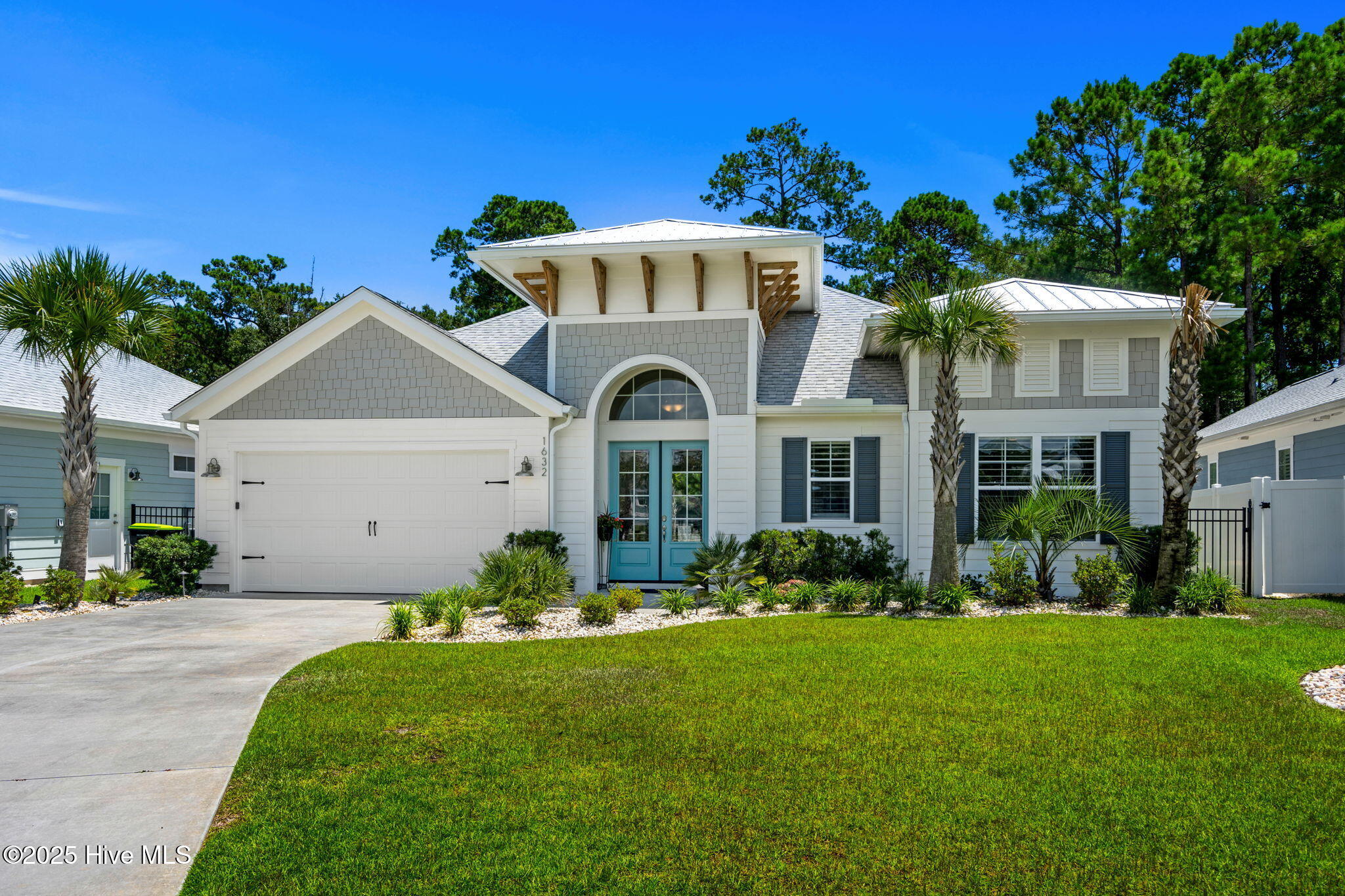 1632 Harbour Place Drive Property Photo 1